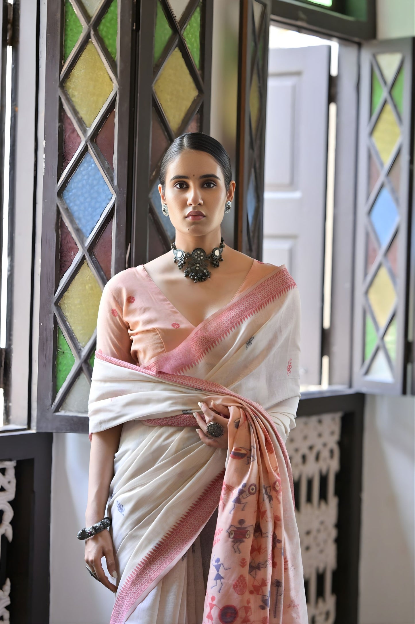Off-White Handloom Cotton Saree Pink Border Traditional Printed Pallu
