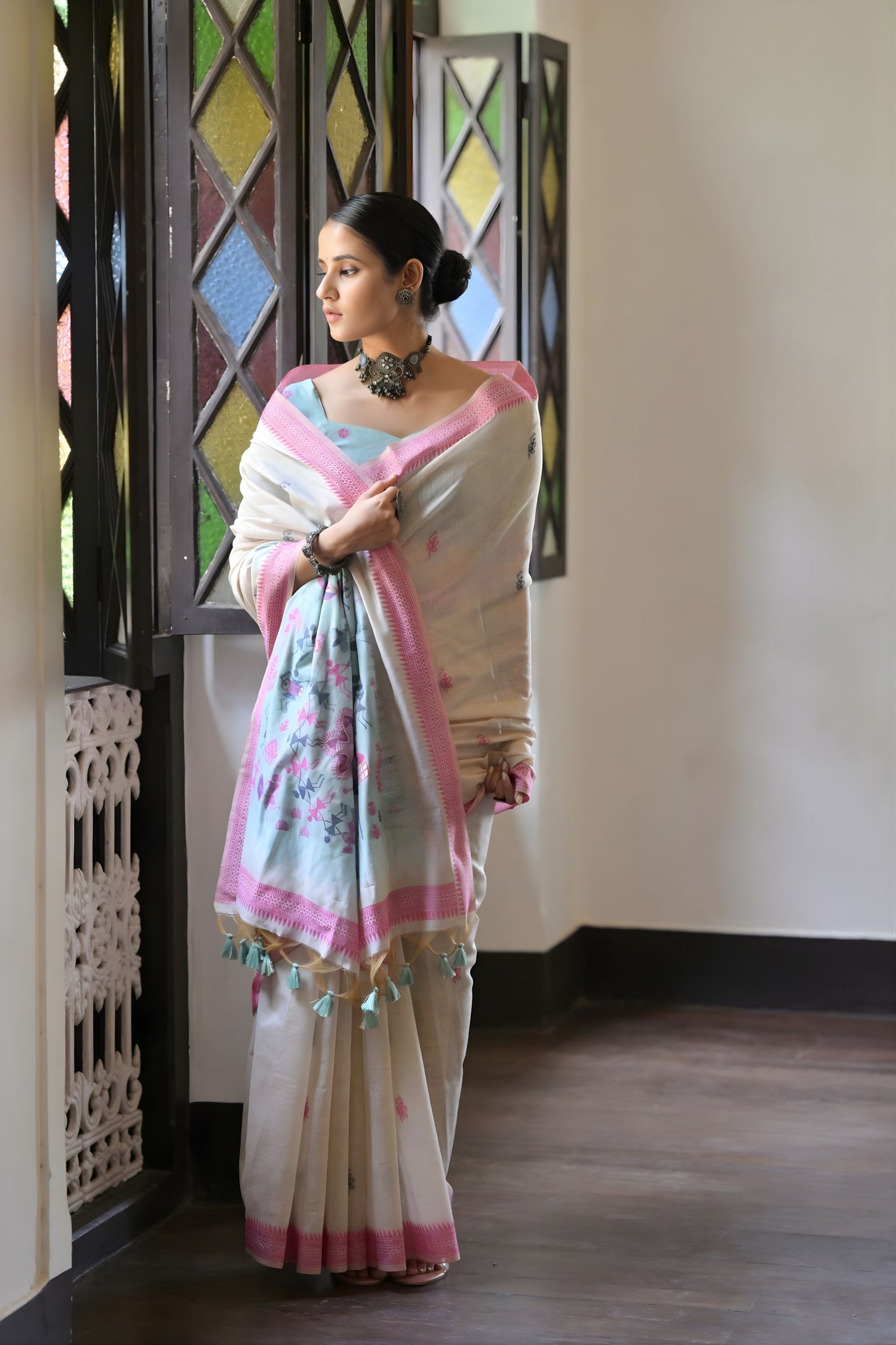 Off-White Handloom Cotton Saree Pink Border Printed Pallu