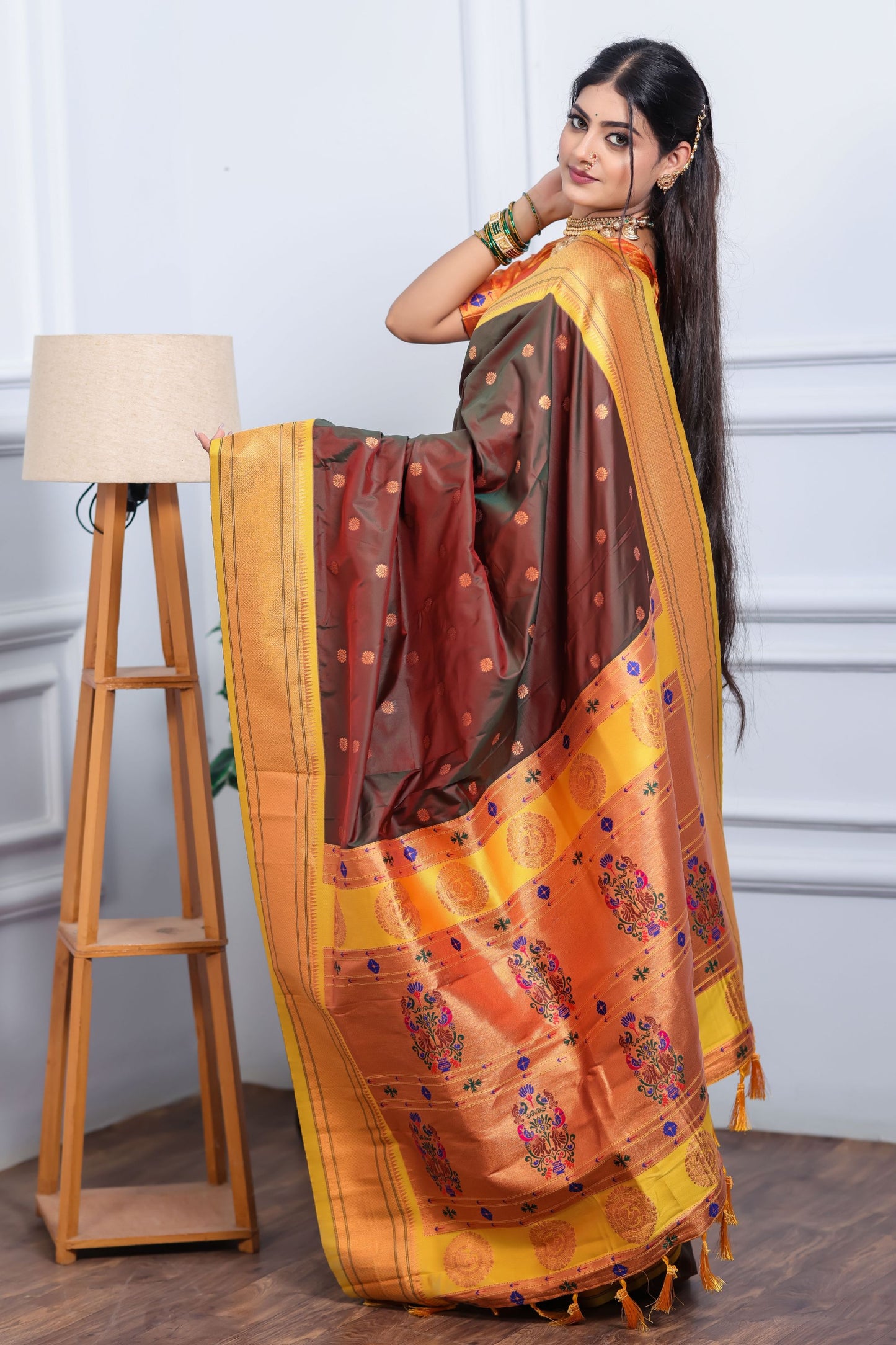 Brown Kanjivaram Silk Saree Gold Zari Border Contrast Green Pallu
