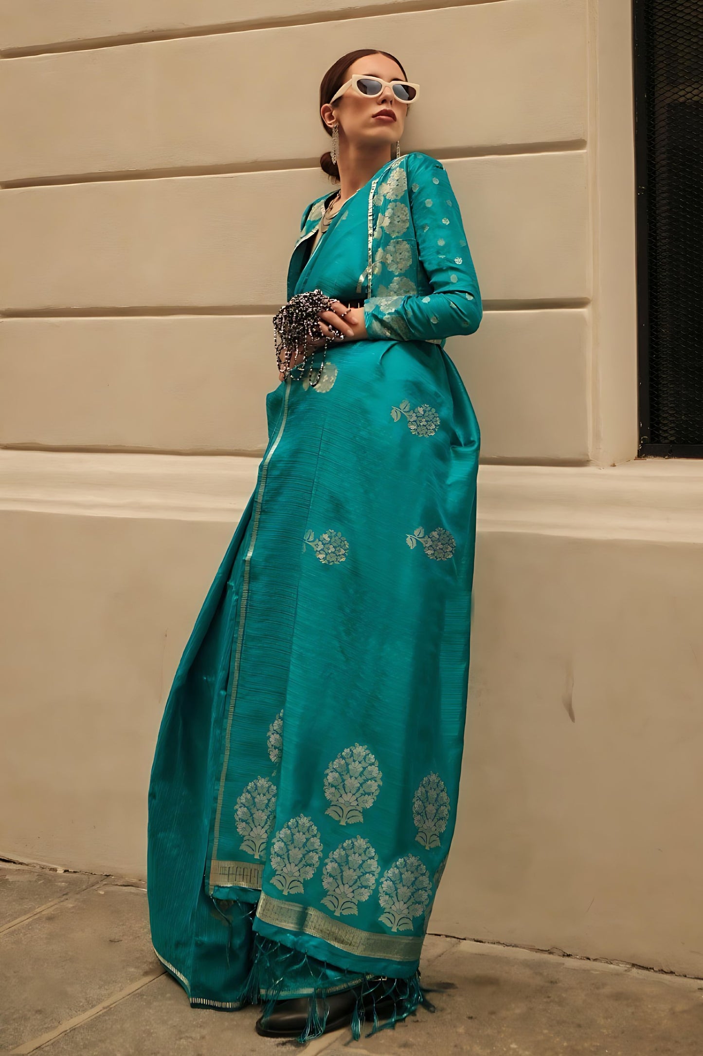 Elegant Rama Green Banarasi Silk Saree with Silver Zari Weaving Saree