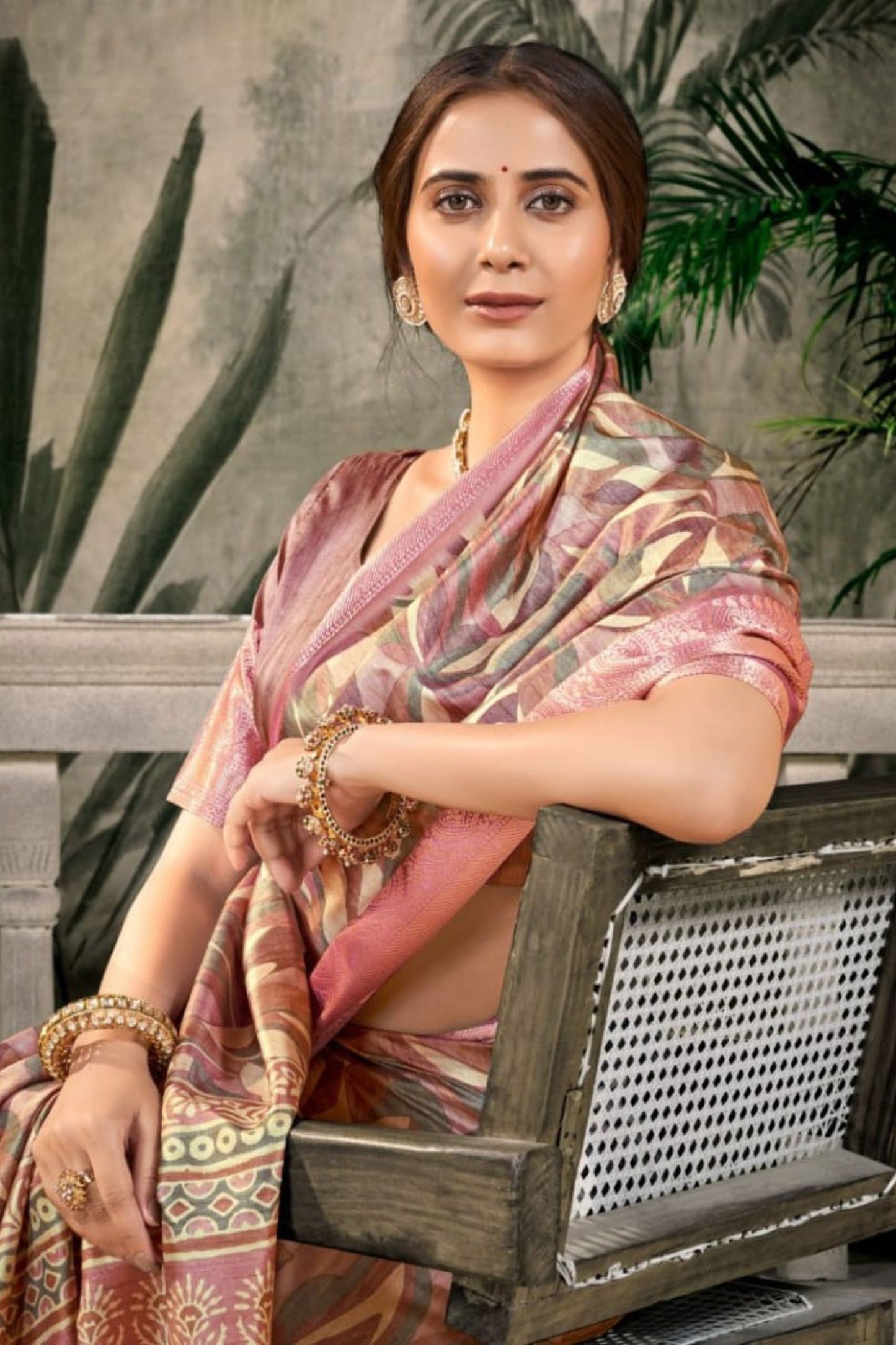 Stylish Pink Banarasi Silk Saree with Geometric Weaving for Wedding