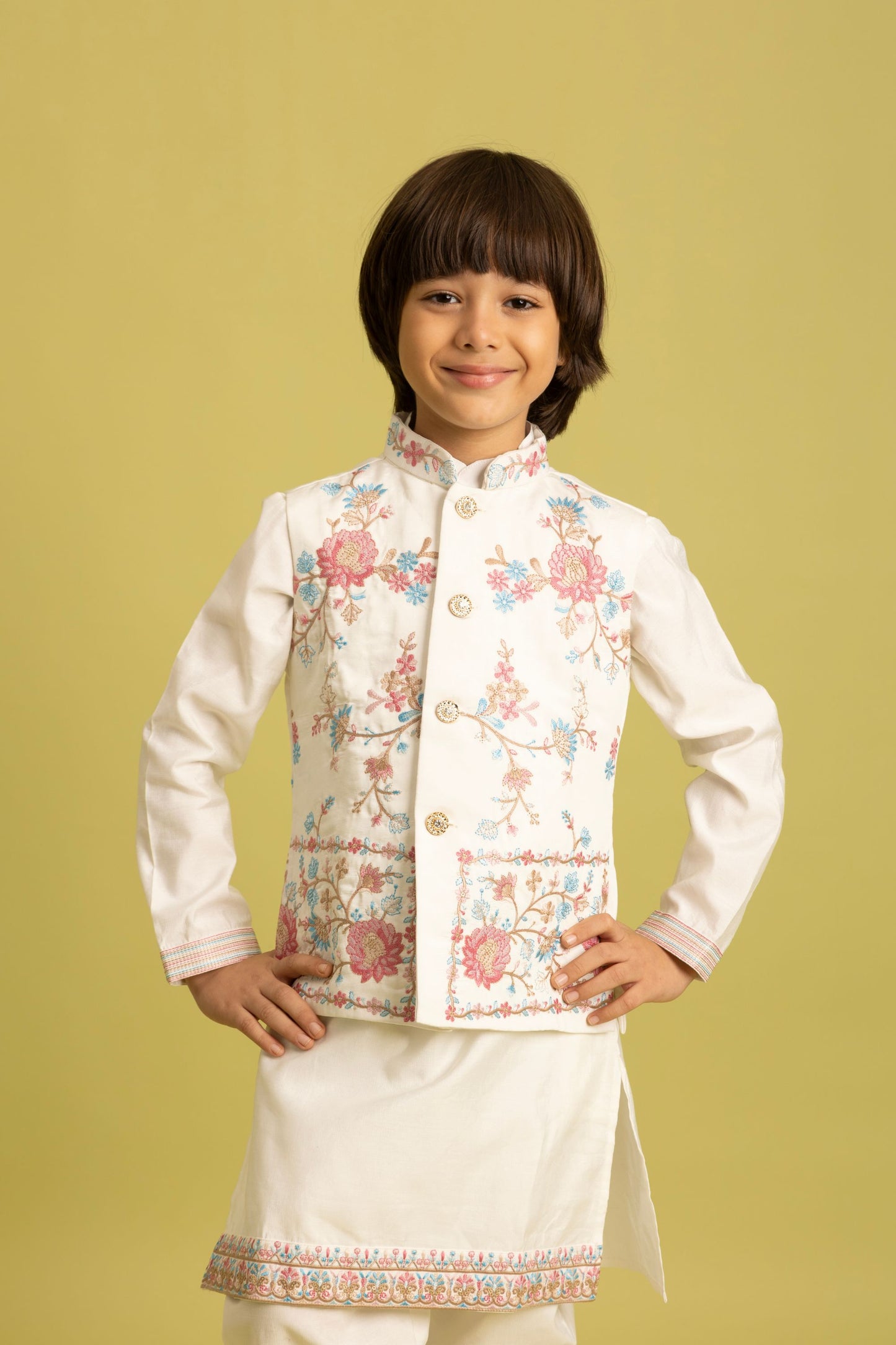 Graceful White Viscose Silk Embroidered Kurta Set with Floral Nehru Jacket