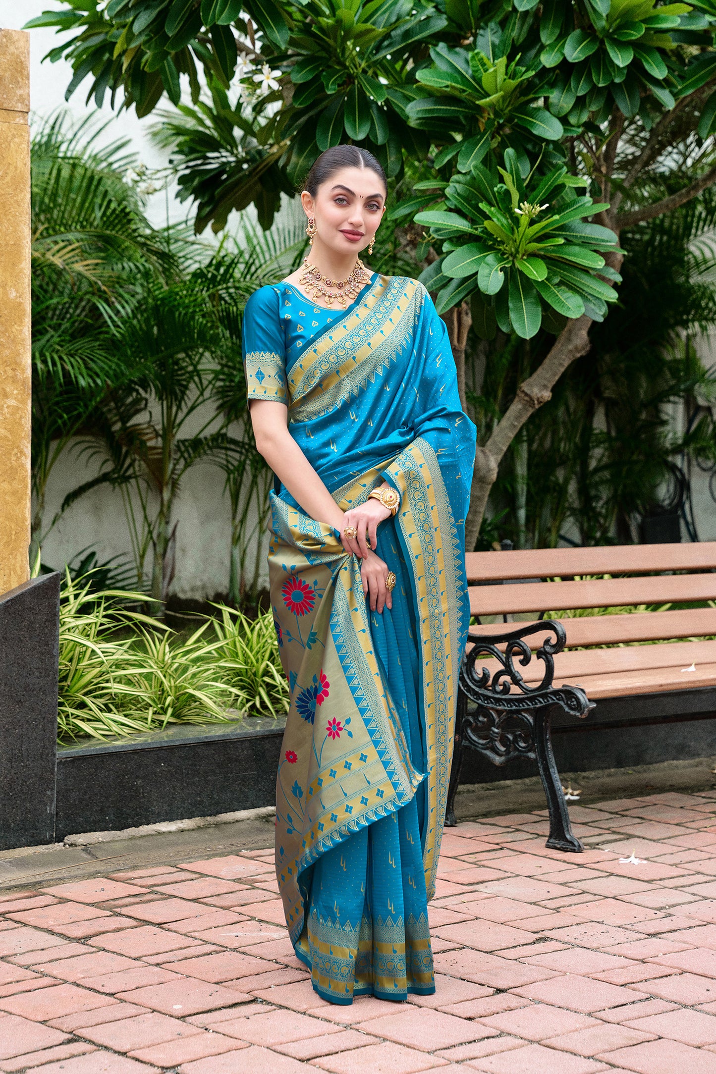 Elegant Blue Silk Saree Peacock Pallu Festive Wear