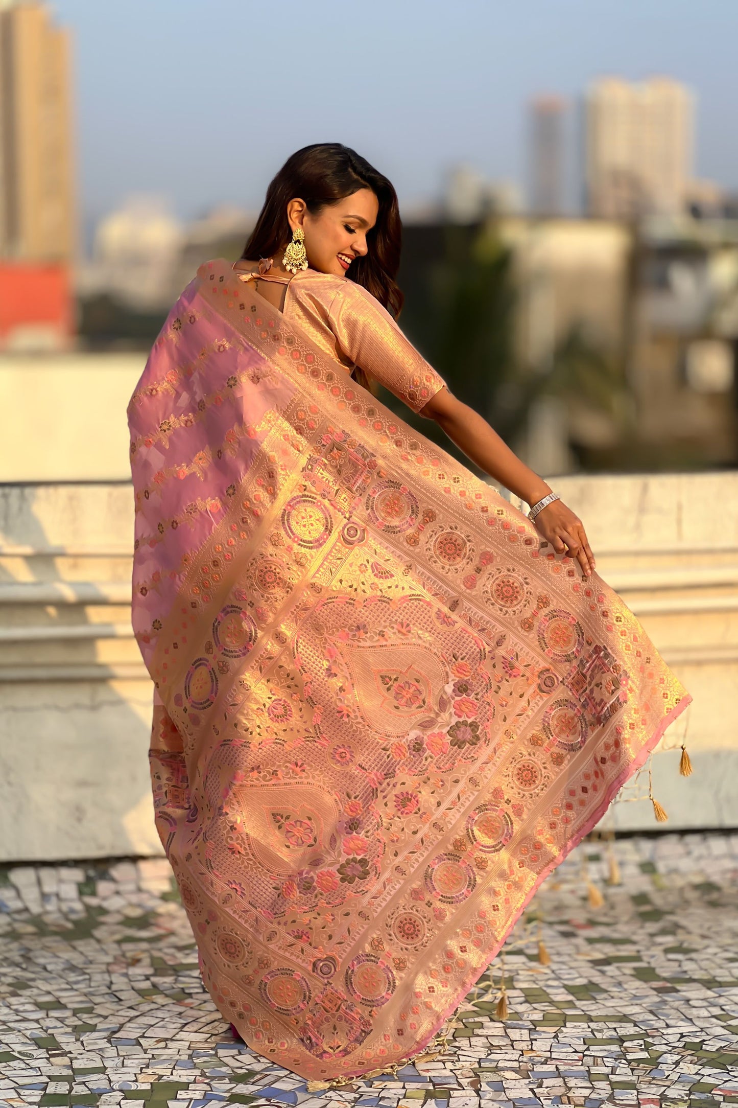 Peach Pink Banarasi Silk Saree Floral Zari Weaving Rich Golden Border