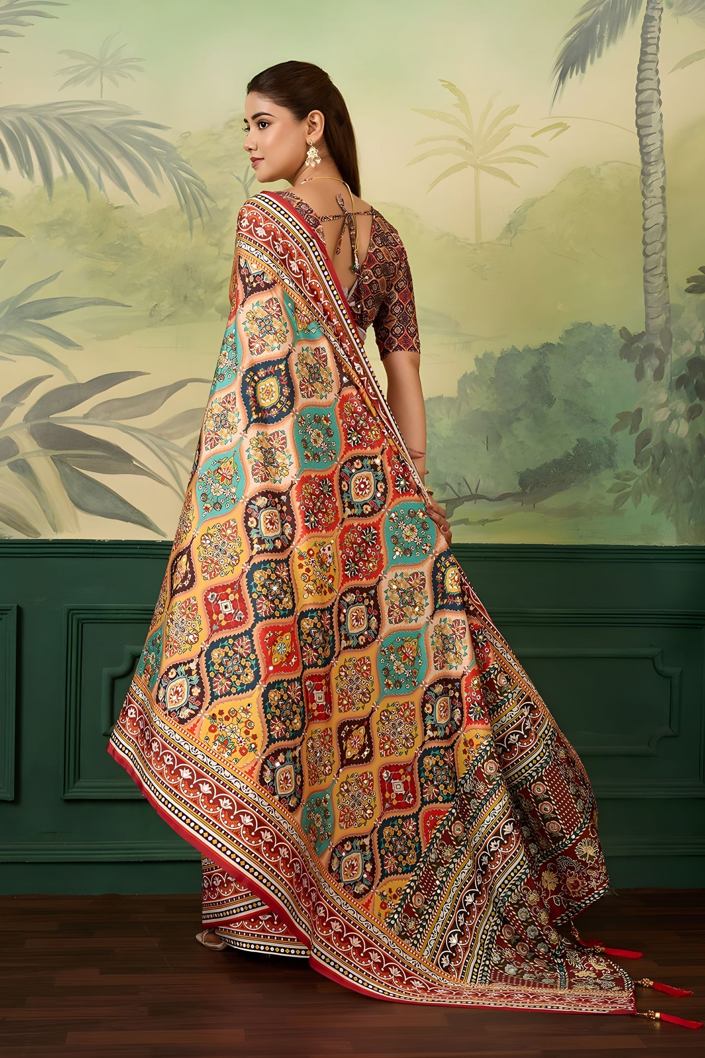 Elegant Multicolor Crepe Silk Designer Printed Saree for Wedding
