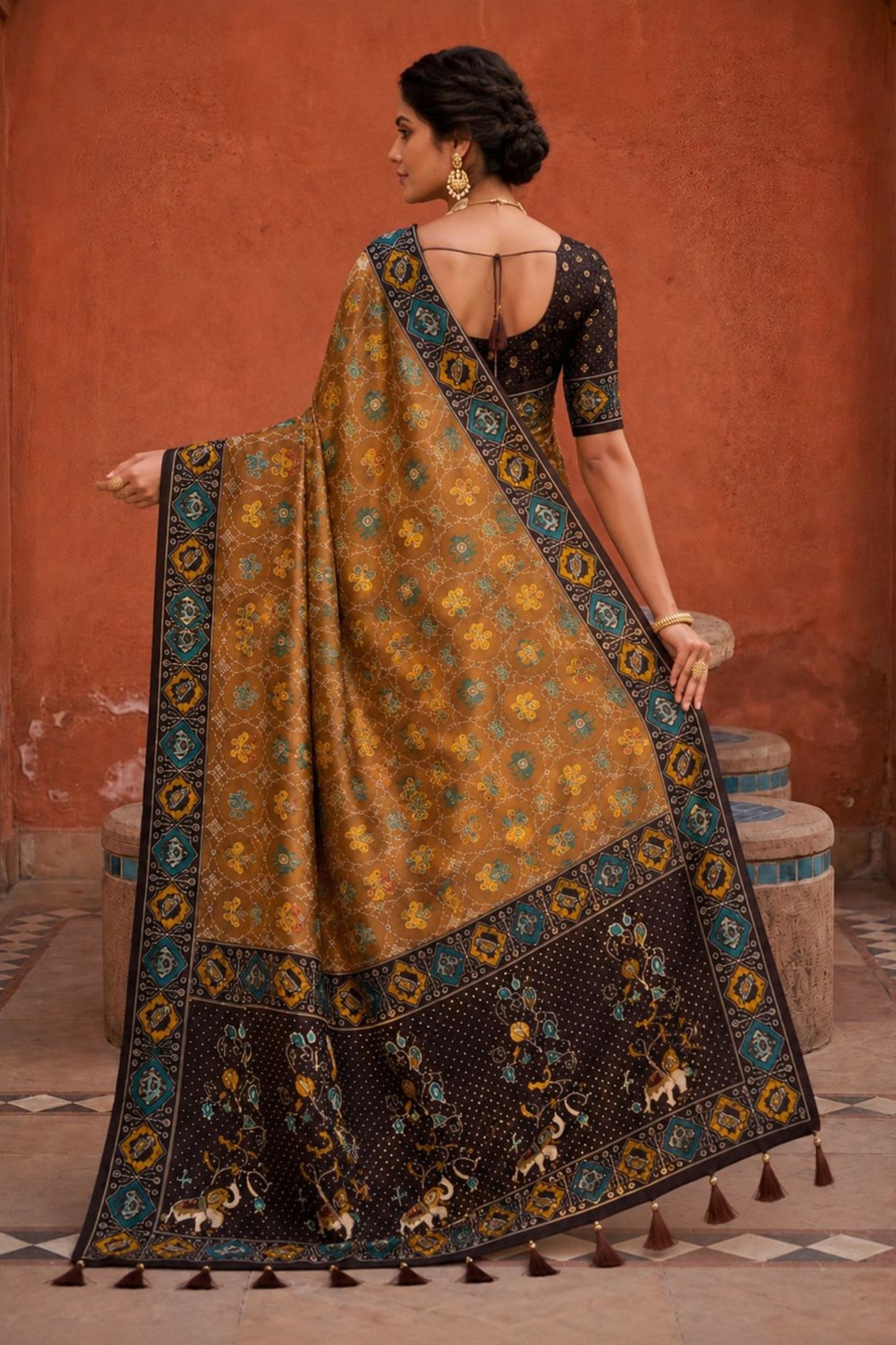 Stylish Brown Patola Silk Woven Meenakari Jacquard Designer Saree for Women