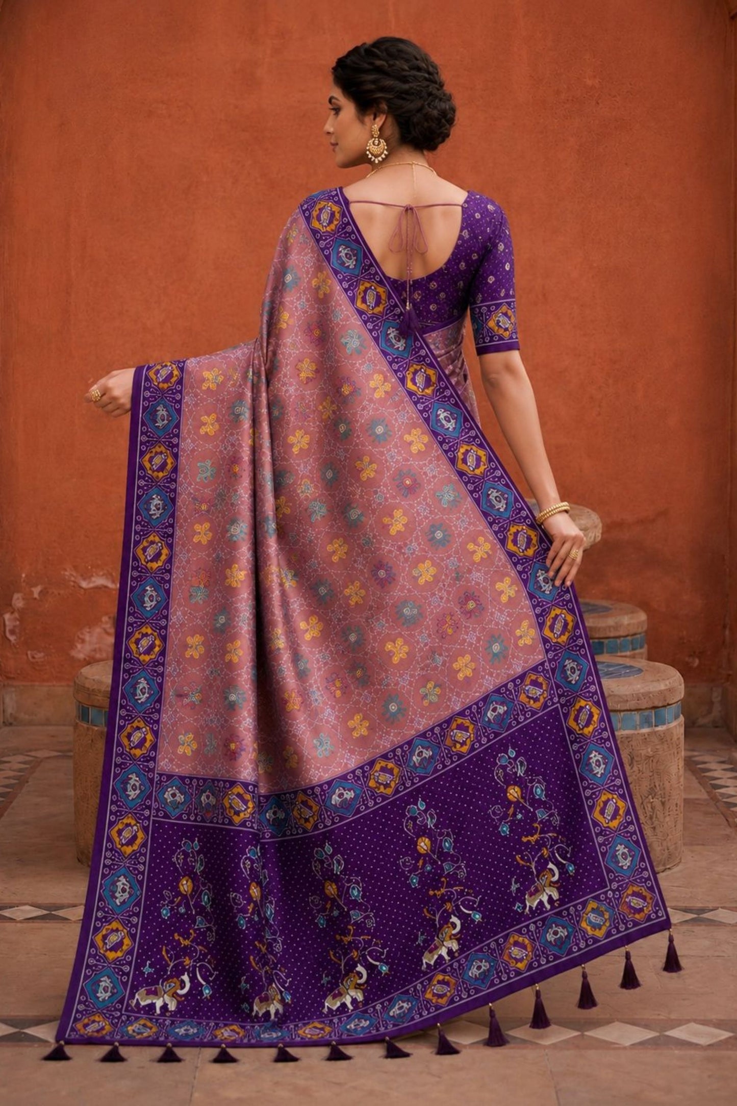 Dusty Rose Pink Patola Silk Woven Meenakari Jacquard Designer Saree for Women