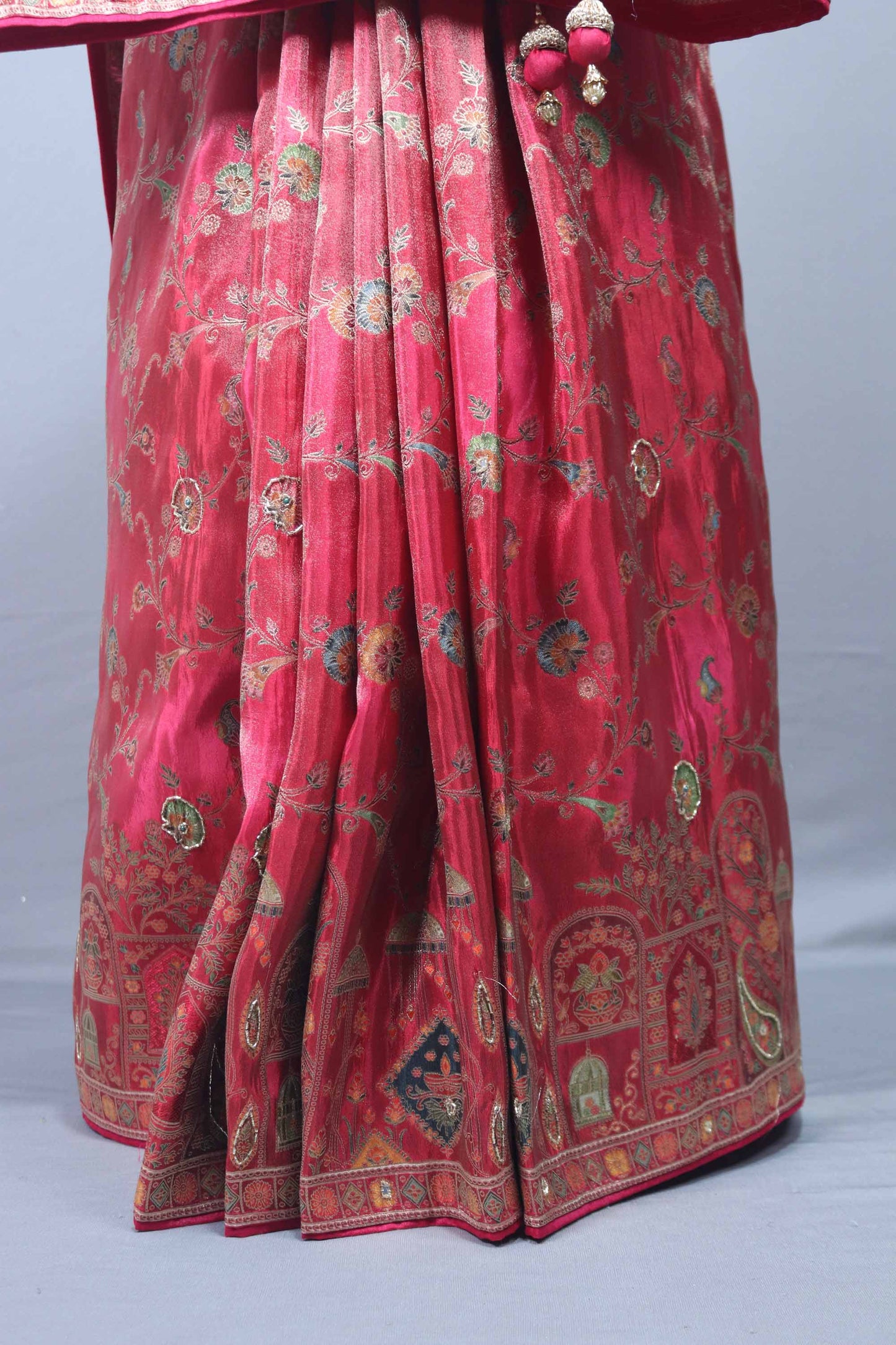 Pink Banarasi Silk Saree with Floral Zari Weaving Traditional Wear