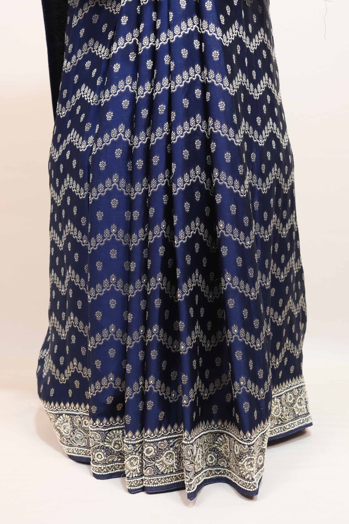 Navy Blue Banarasi Silk Saree Silver Zari Weaving Zigzag Buta Rich Border