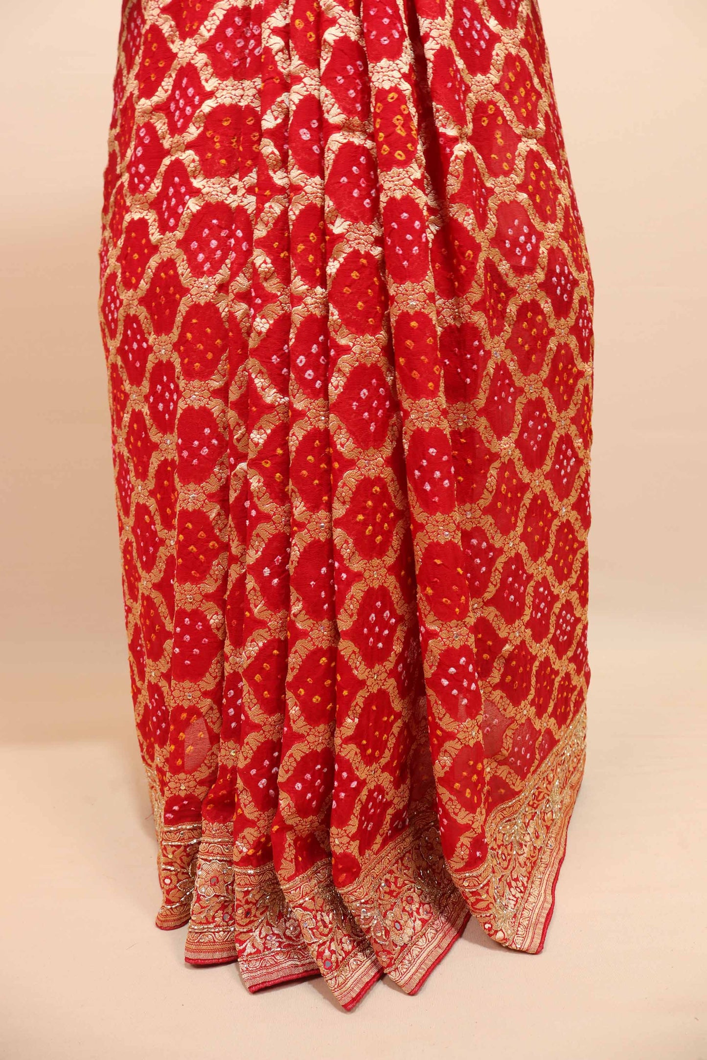 Red Banarasi Silk Saree Gold Zari Floral Weaving Traditional Saree