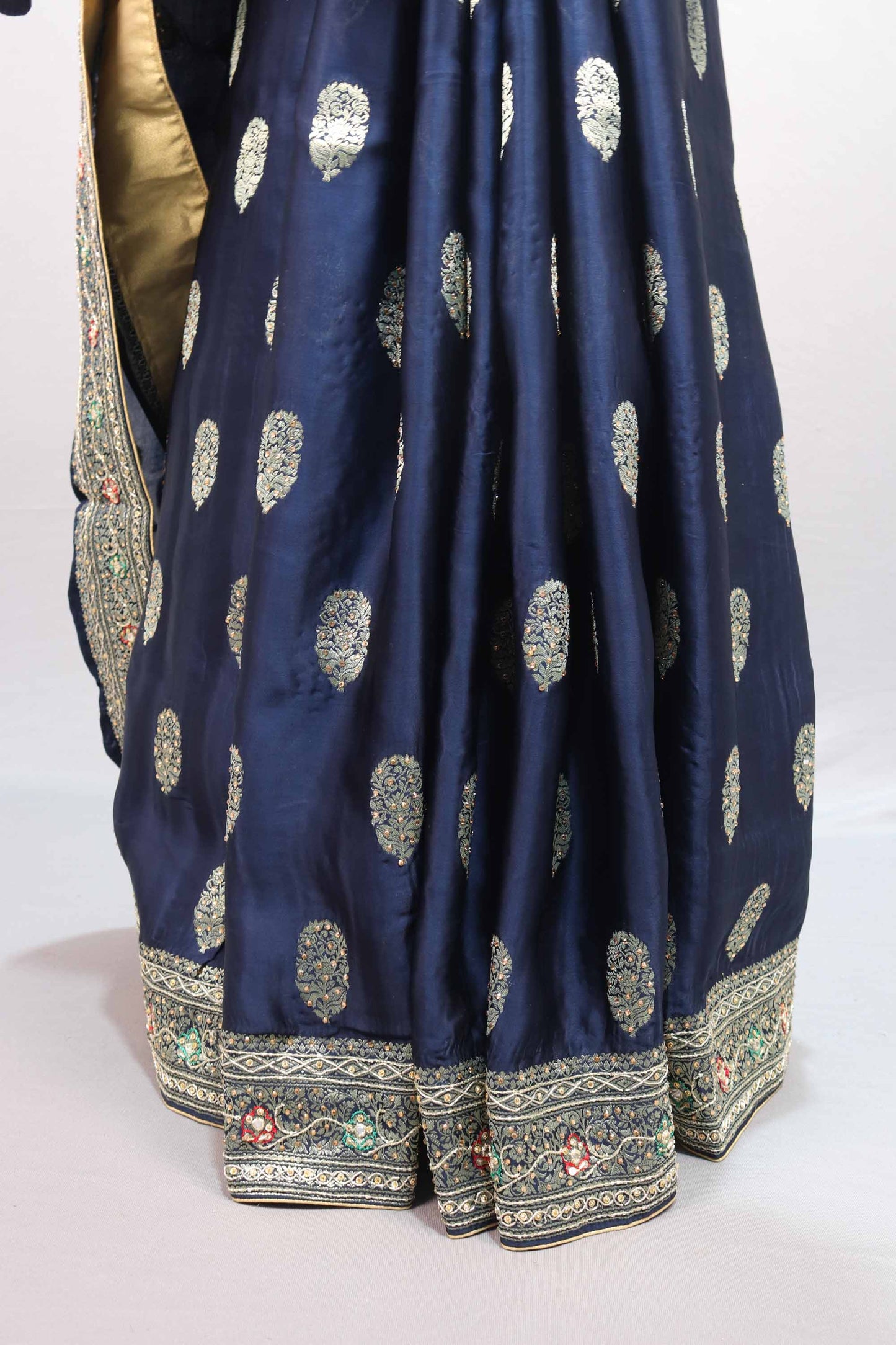 Navy Blue Banarasi Silk Saree Rich Silver Zari Designer Border Tassel Pallu