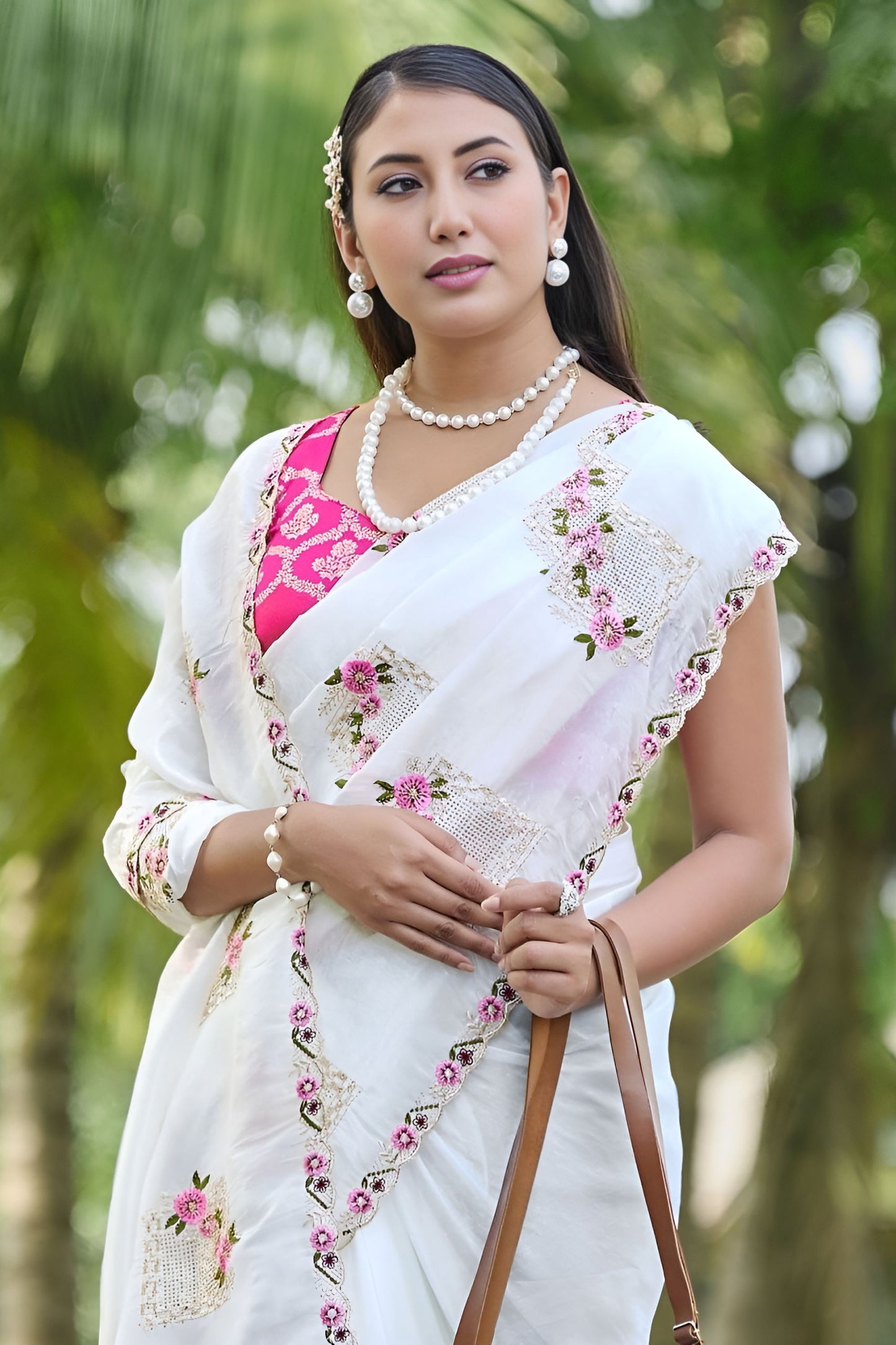 White Floral Embroidered Saree Soft Saree Pink Thread Work Border