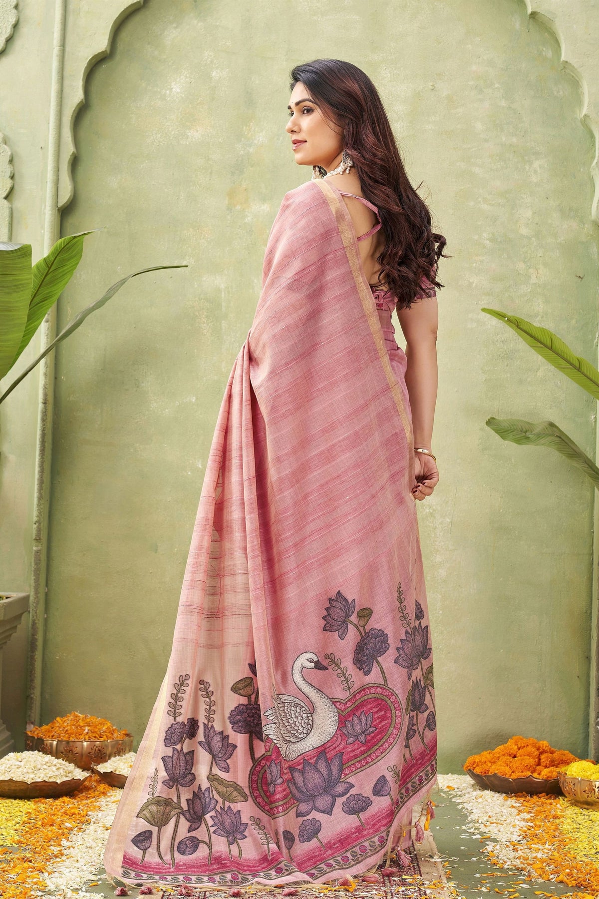 Beautiful Pink Ghicha Cotton Woven Swan Lotus Designer Saree for Women