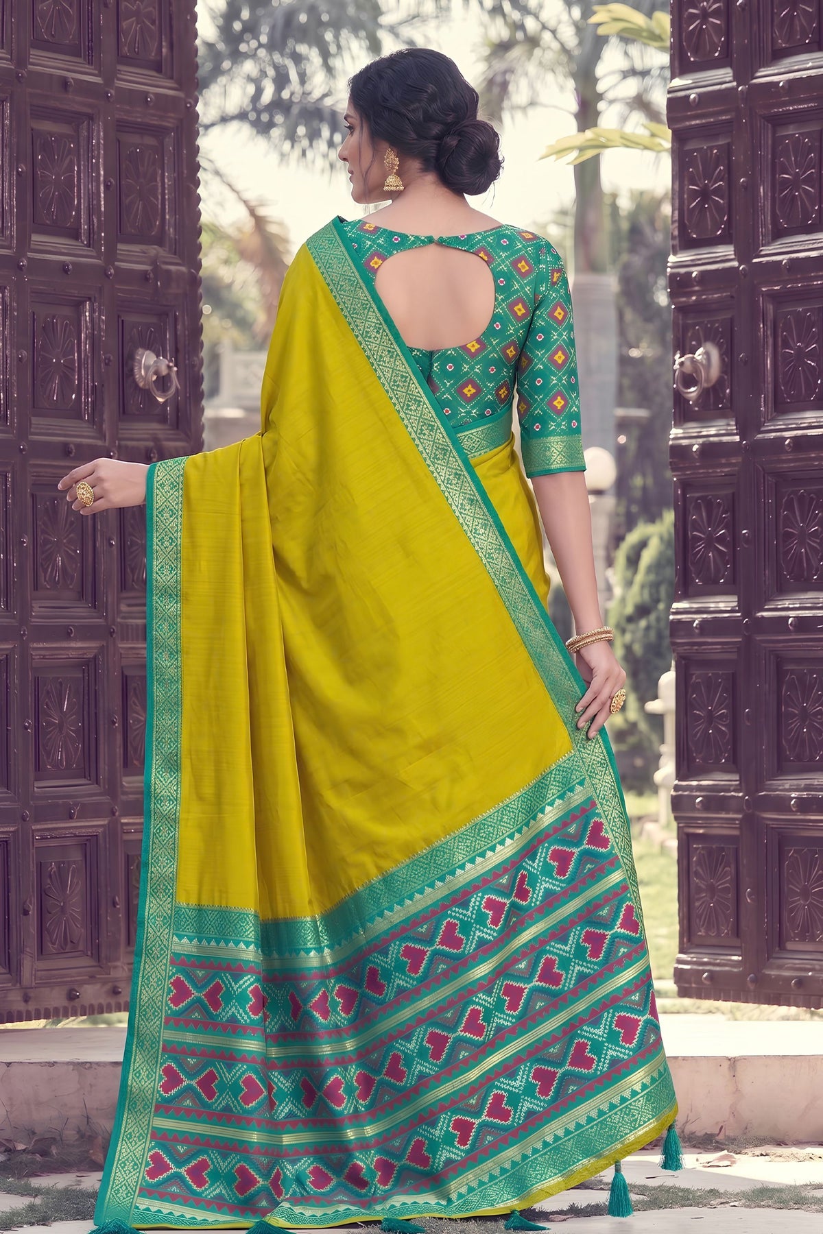 Graceful Lime Yellow Silk Woven Designer Saree for Women