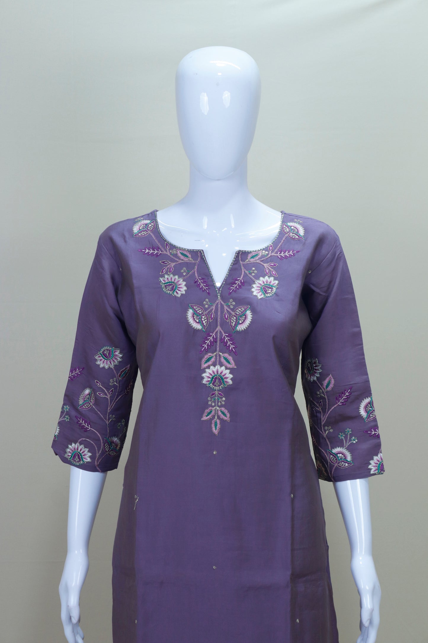 Women’s Lavender Embroidered Kurta Pant Set with Dupatta Elegant Festive Party Wear Ethnic Outfit