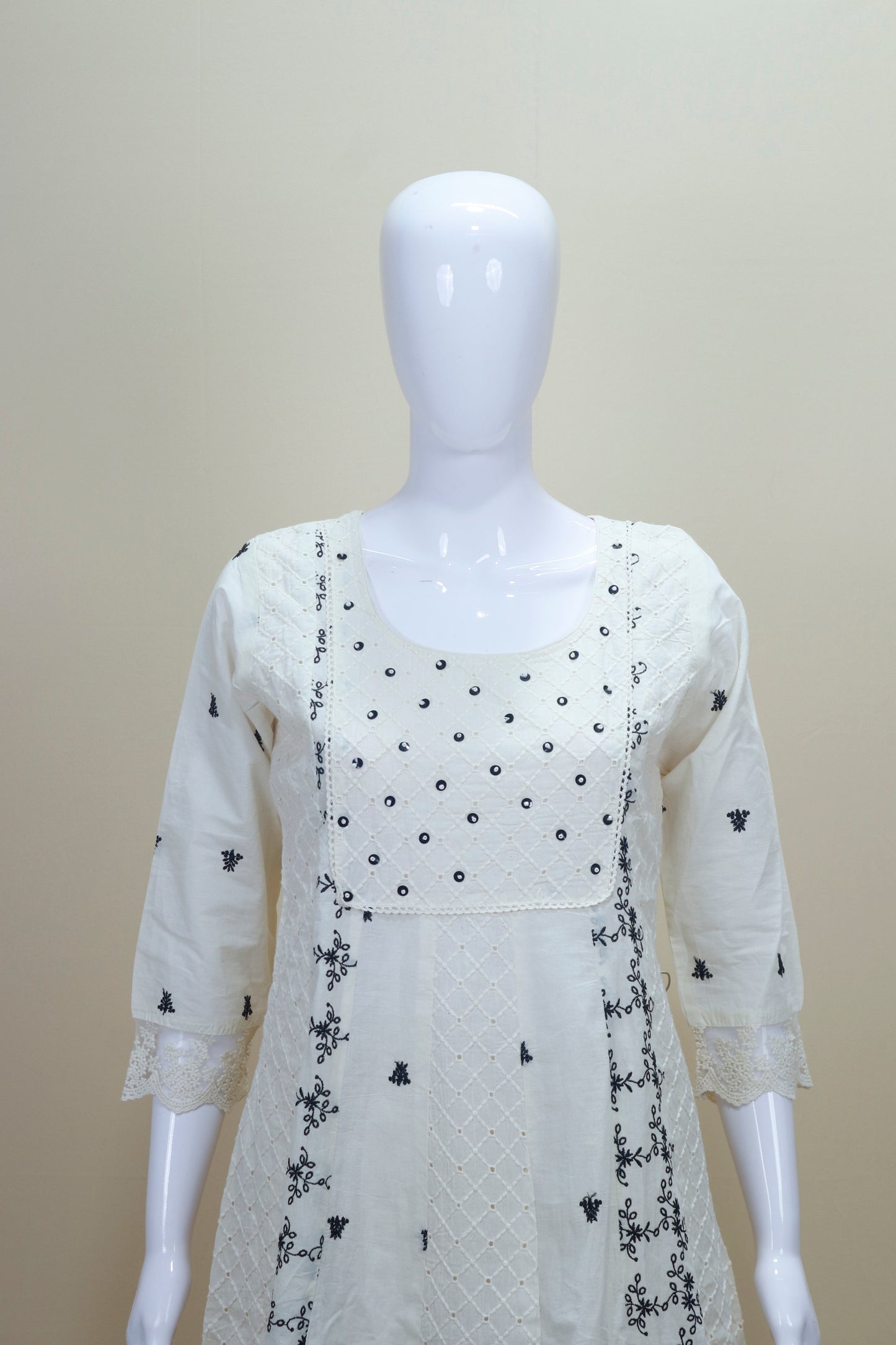 Elegant White Cotton Embroidered Suit Set Dupatta