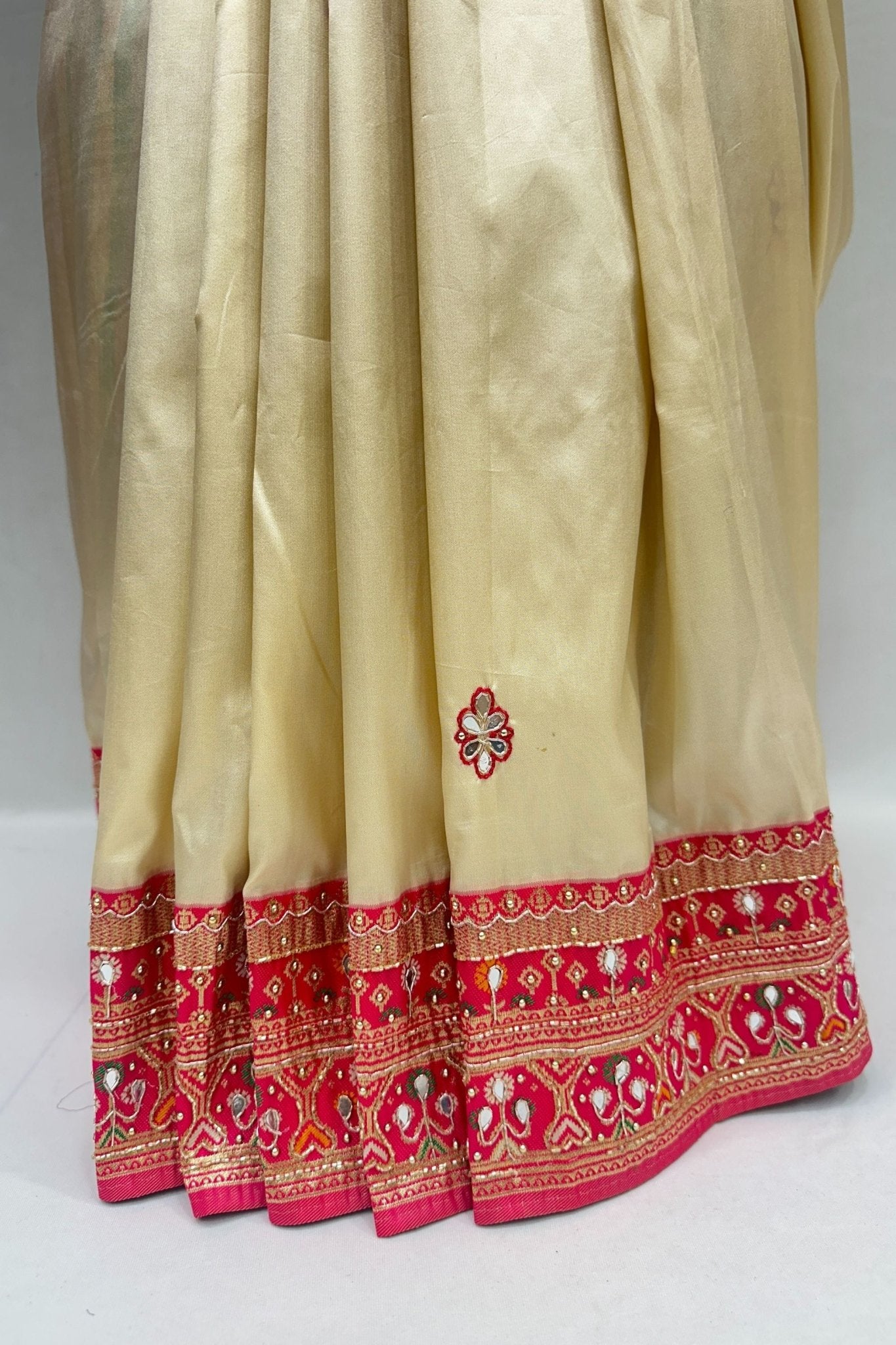 Elegant Cream Silk Saree with Red - Mangaldeep NX