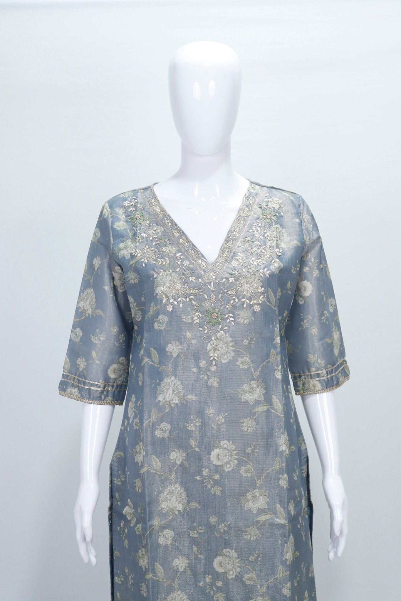 Elegant Grey Floral Embroidered Organza Kurta Set with Matching Pants and Dupatta - Mangaldeep NX