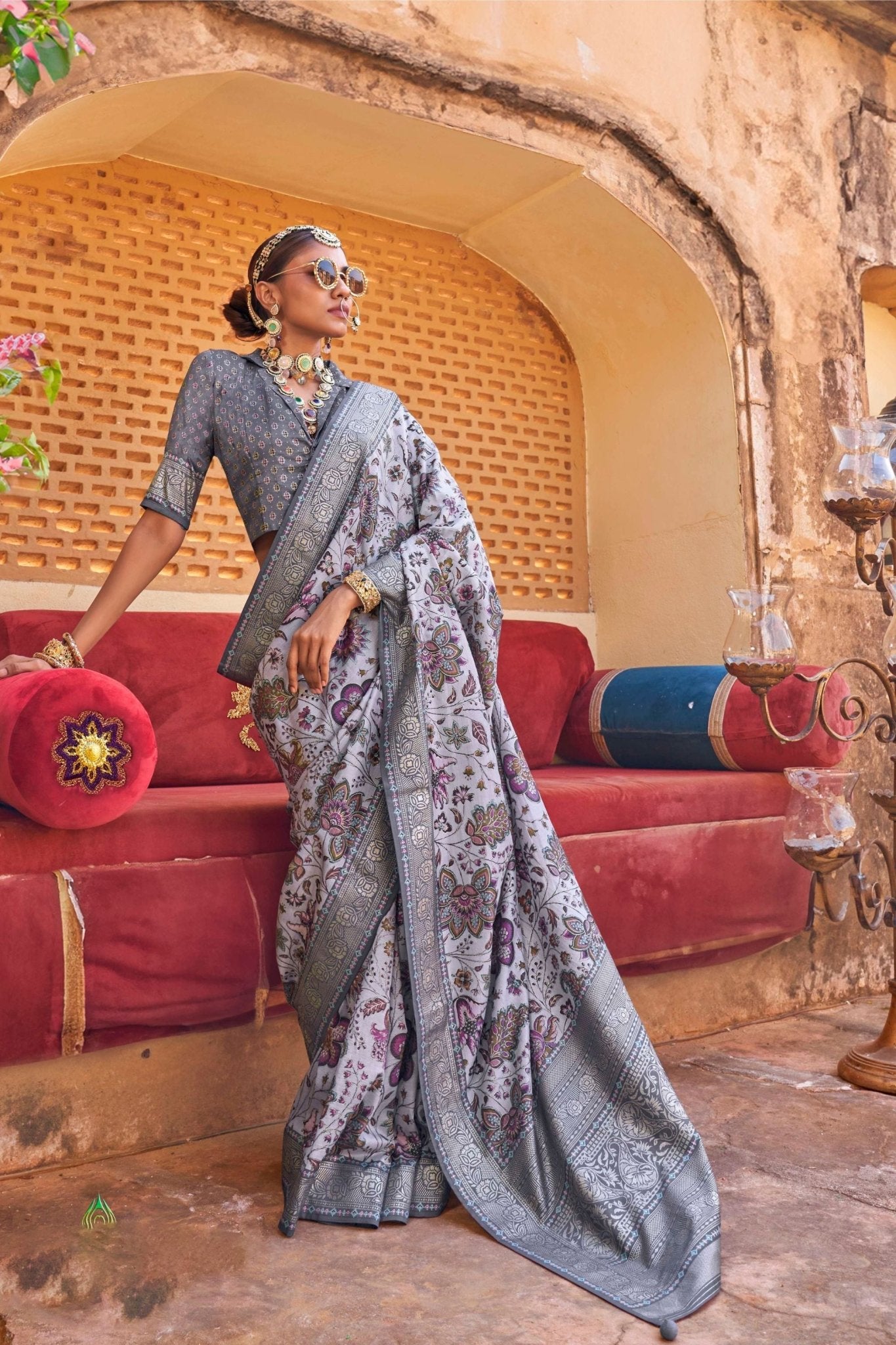 Elegant Grey Floral Printed Saree with Contrast Unstitched Blouse - Mangaldeep NX