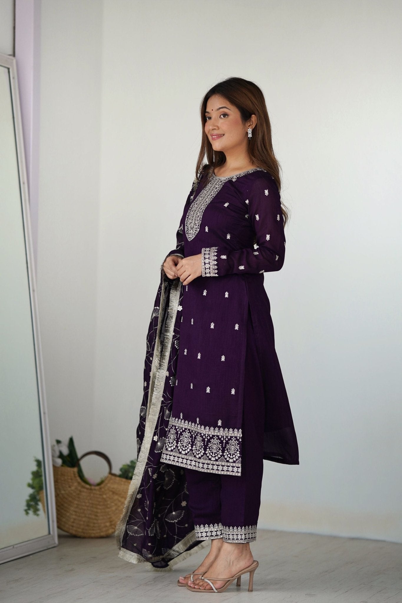 Elegant Purple Embroidered Kurta Set with Dupatta - Mangaldeep NX