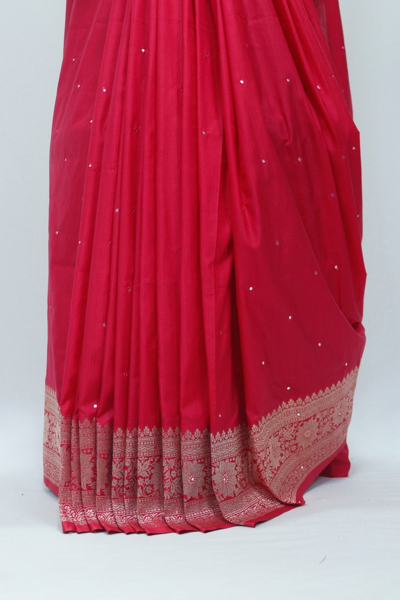 Radiant Red Banarasi Silk Saree with Zari Weaving & Tassel Border – Bridal & Festive Traditional Wear - Mangaldeep NX