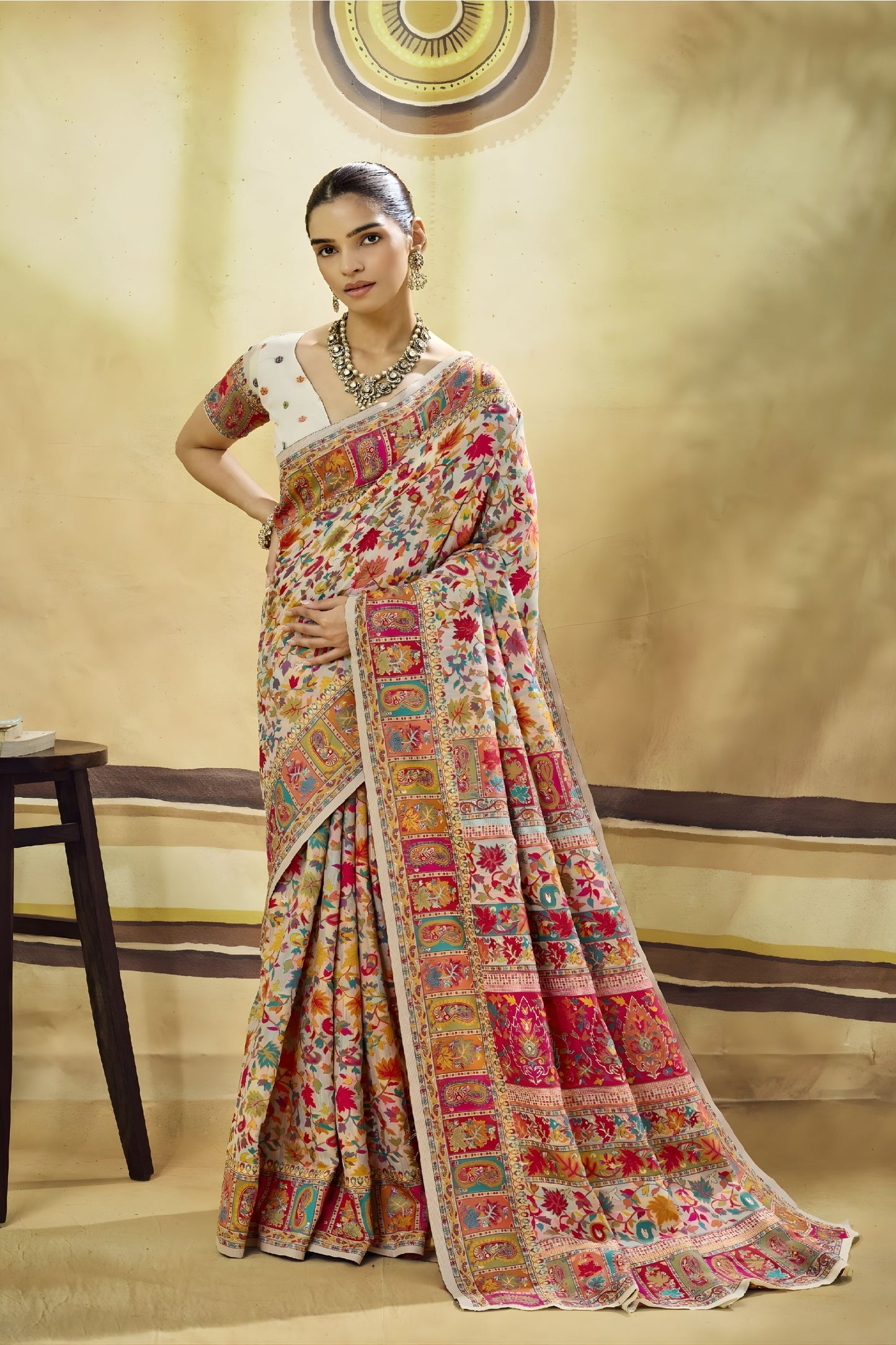 Graceful Cream Kashmiri Silk Pashmina Weaving Saree for Women
