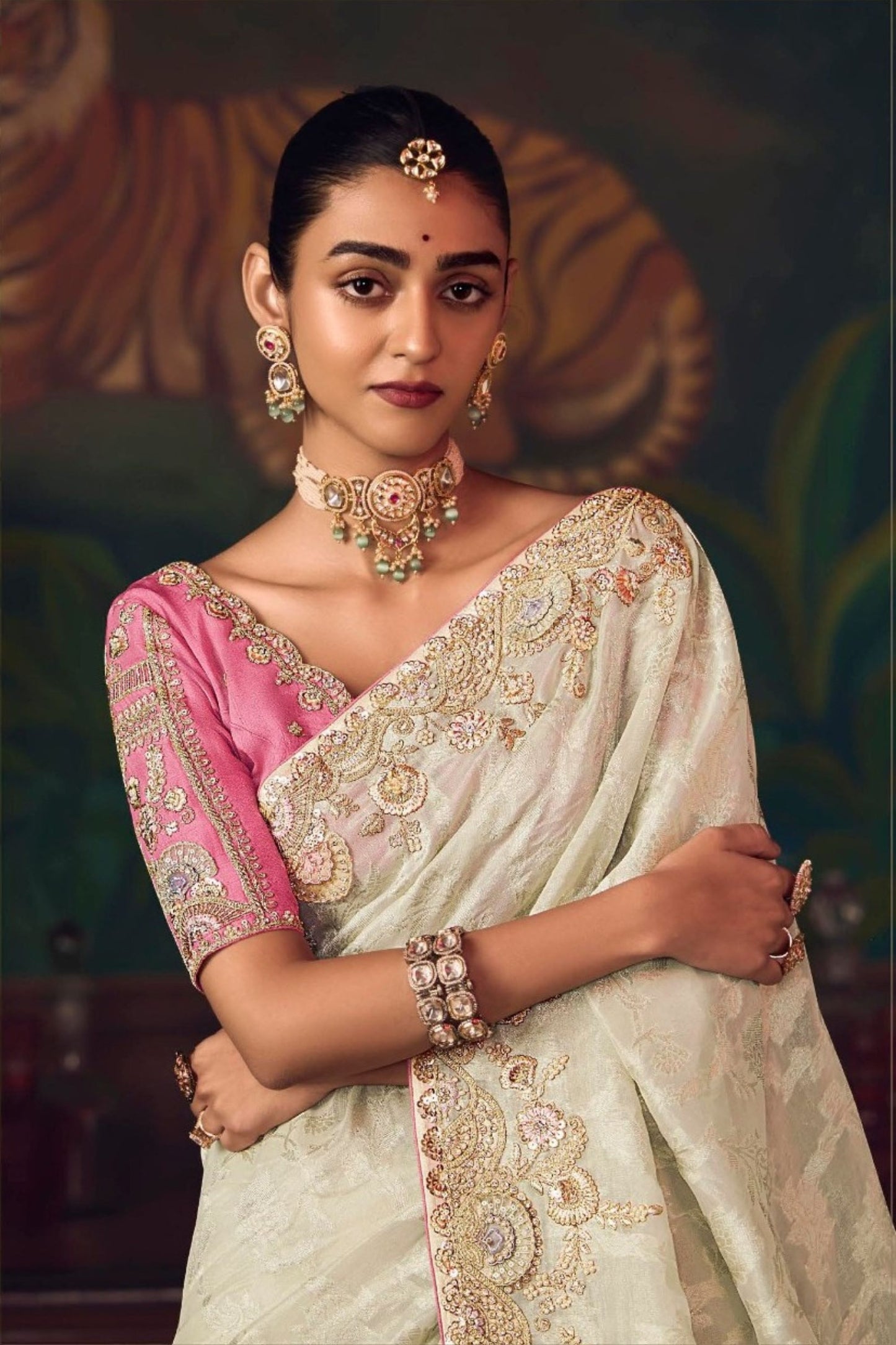 Off-White Silk Saree with Heavy Border Contrast Pink Blouse