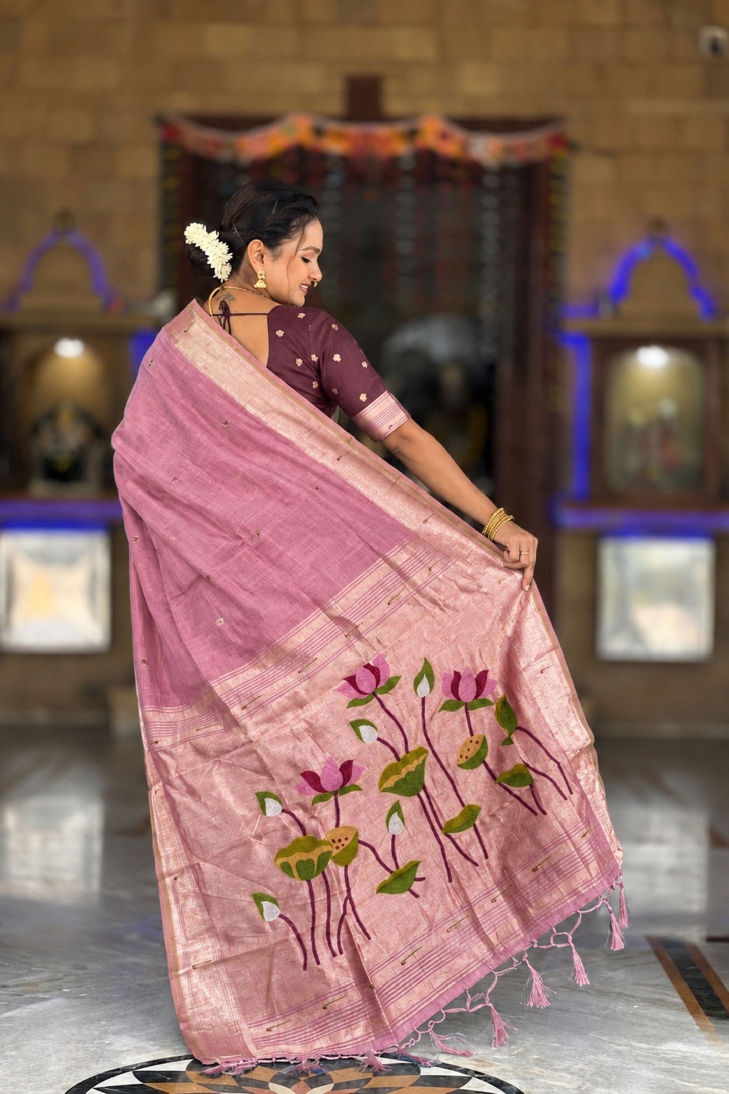 Dusty Pink Linen Silk Saree Hand Painted Lotus Pallu Zari Border