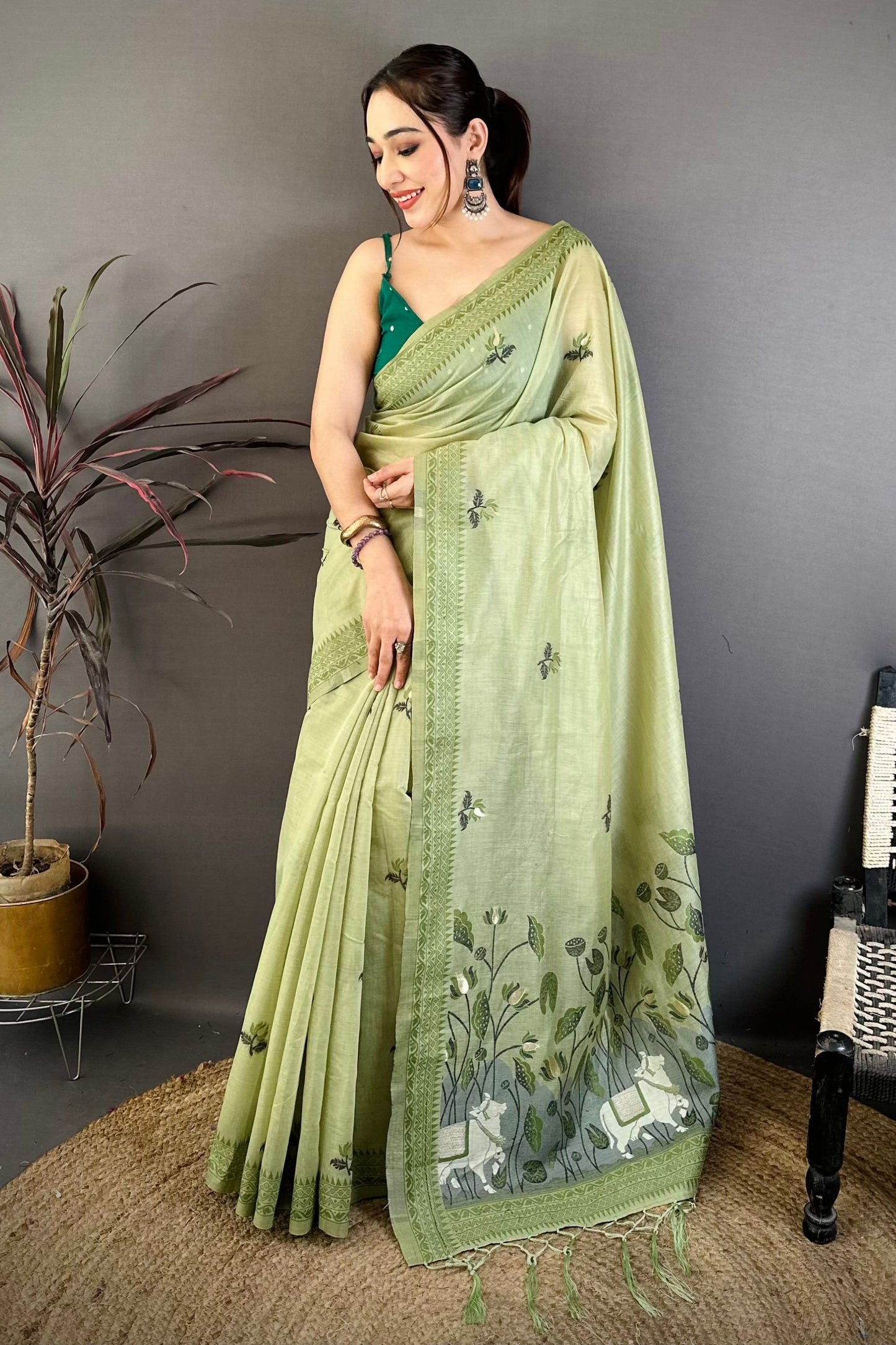 Elegant Pistachio Green Linen Cotton Saree Floral Print Pallu