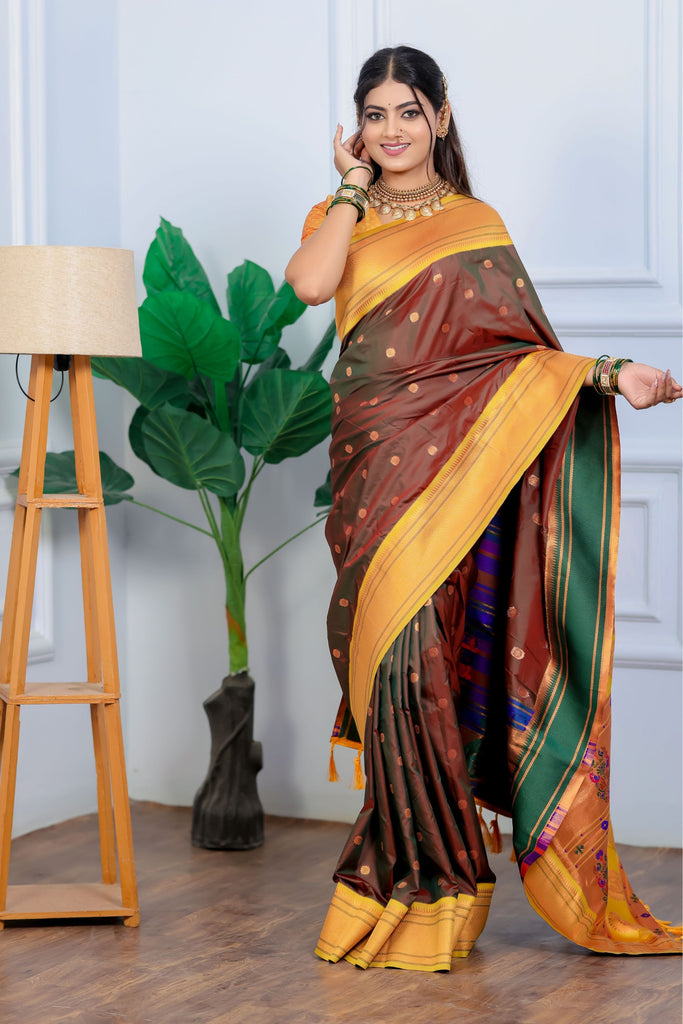 Brown Kanjivaram Silk Saree Gold Zari Border Contrast Green Pallu