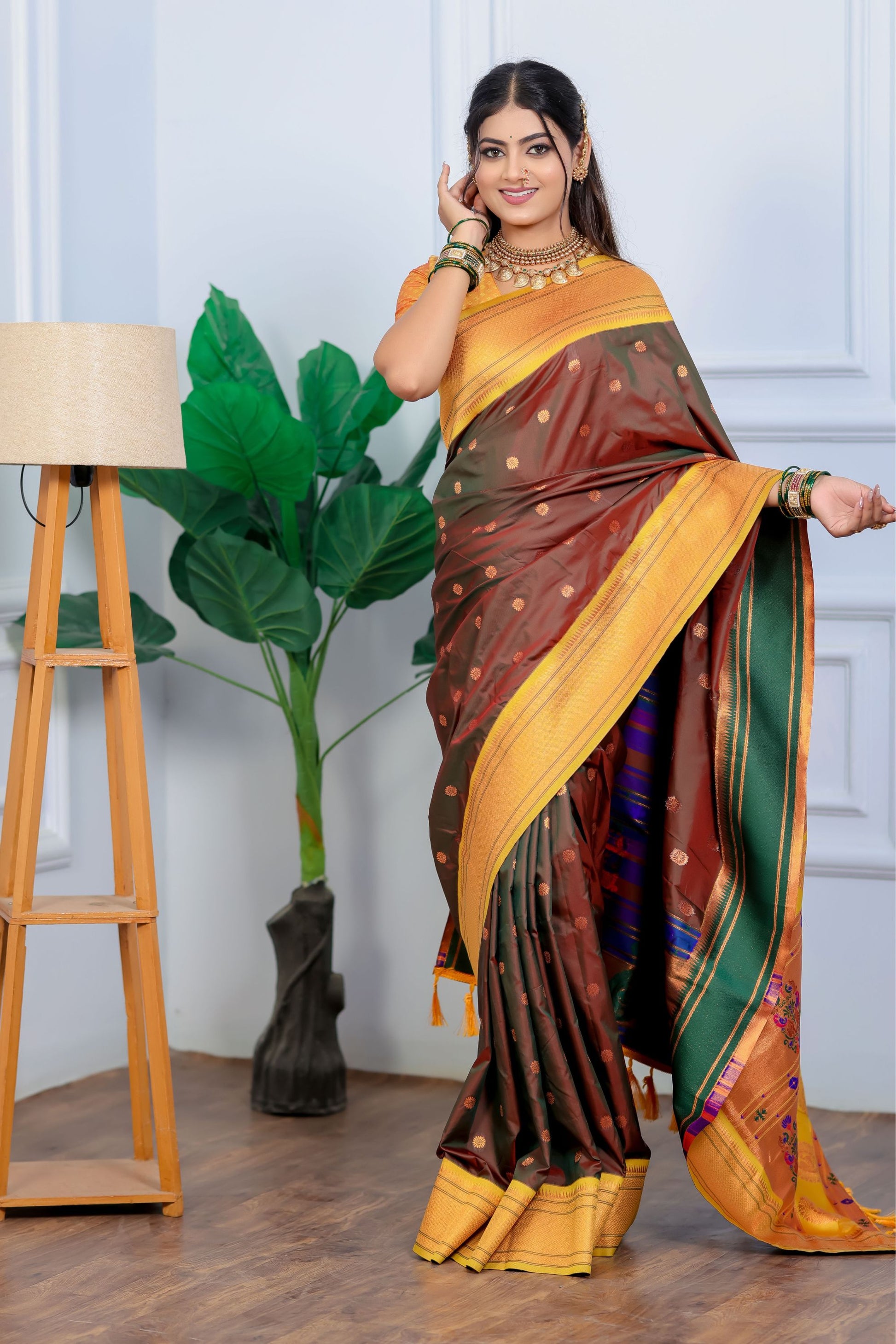 Brown Kanjivaram Silk Saree Gold Zari Border Contrast Green Pallu