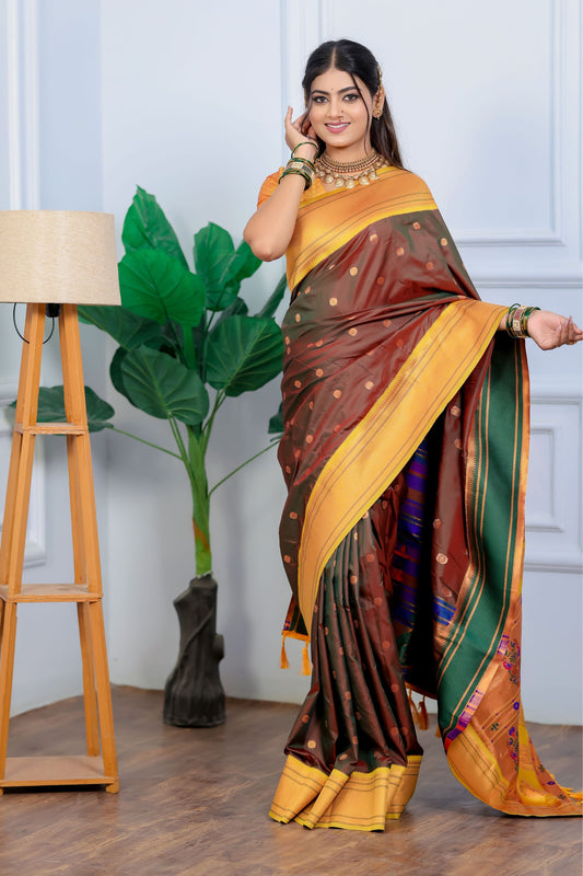 Brown Kanjivaram Silk Saree Gold Zari Border Contrast Green Pallu