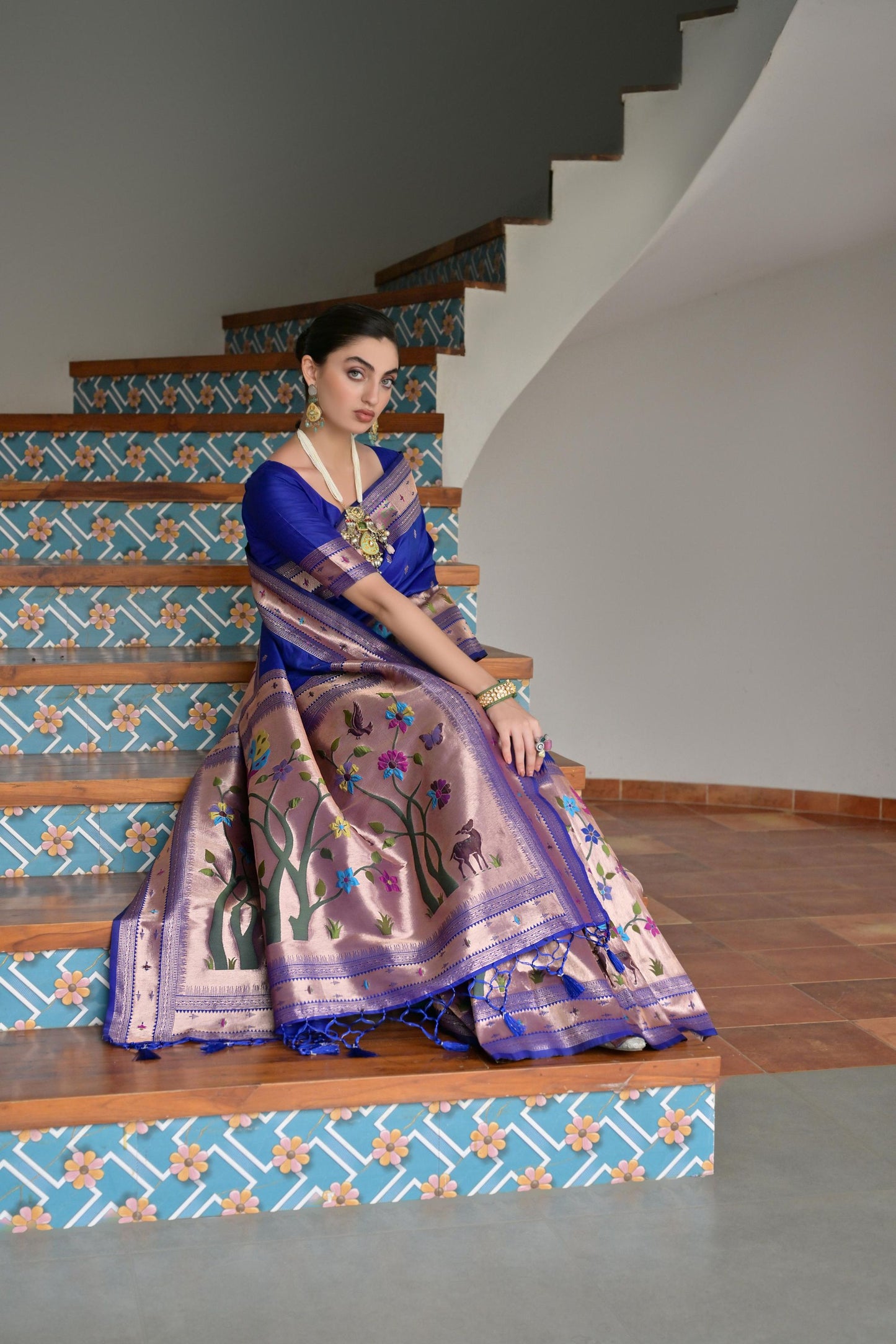 Royal Blue Banarasi Silk Saree Antique Zari Border Handloom Floral Pallu