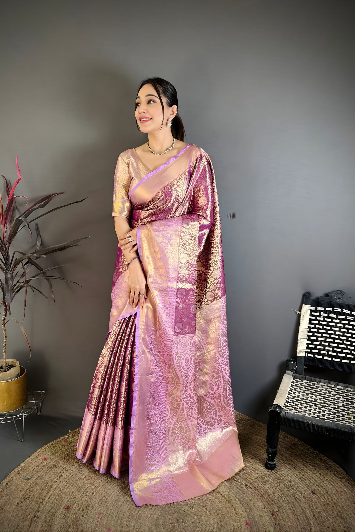 Elegant Purple Kanchipuram Silk Saree with Pink Designer Pallu