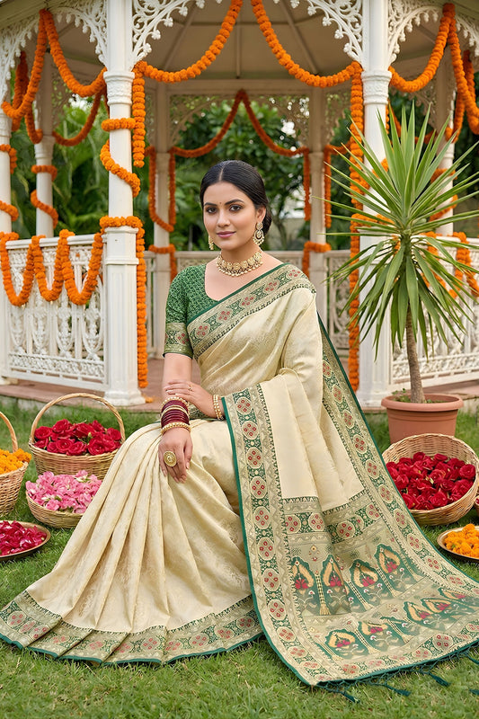 Royal Cream Beige Soft Silk Saree Green Woven Border Designer Pallu