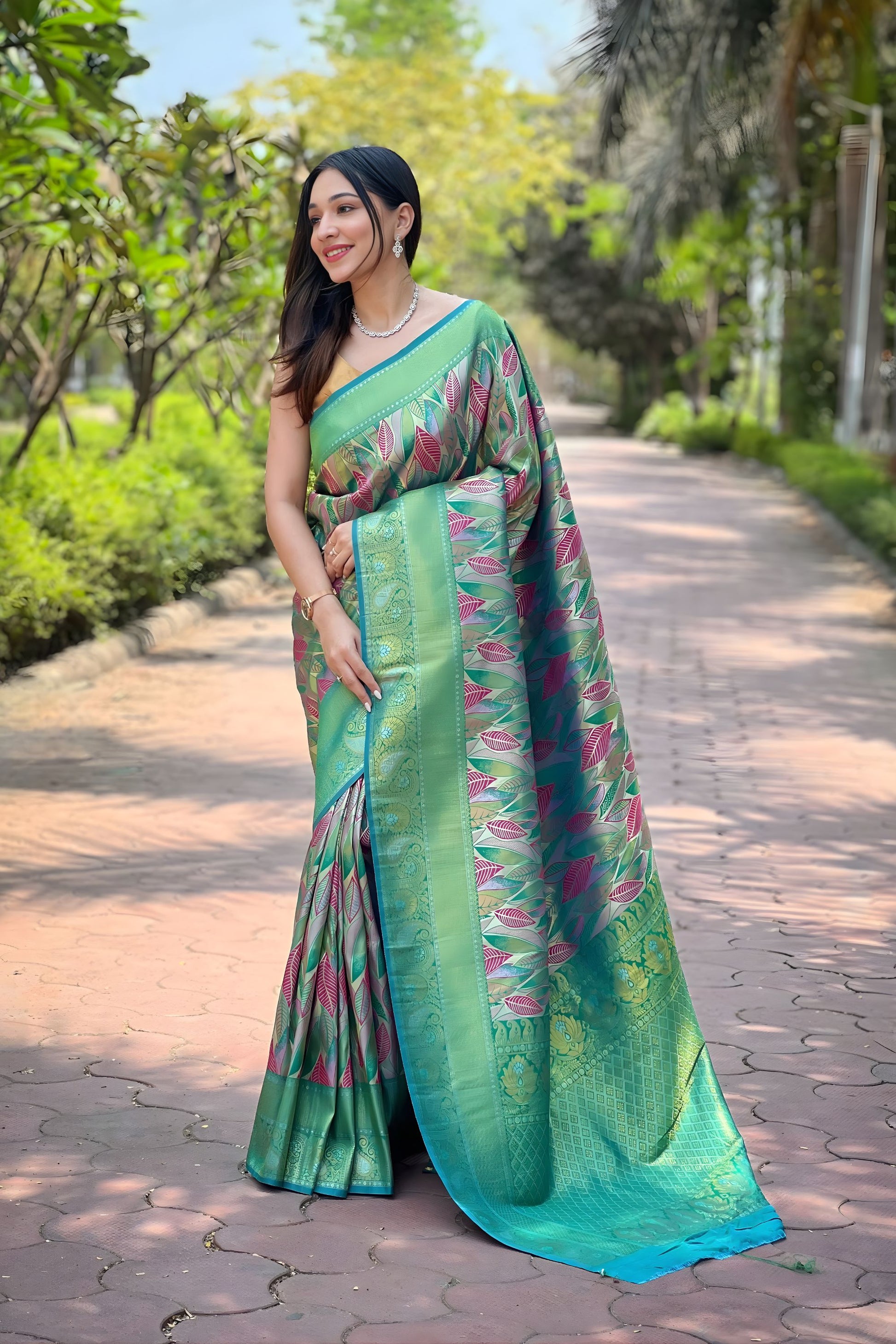 Graceful Sea Green Kanchipattu Silk Weaving Work Saree for Women