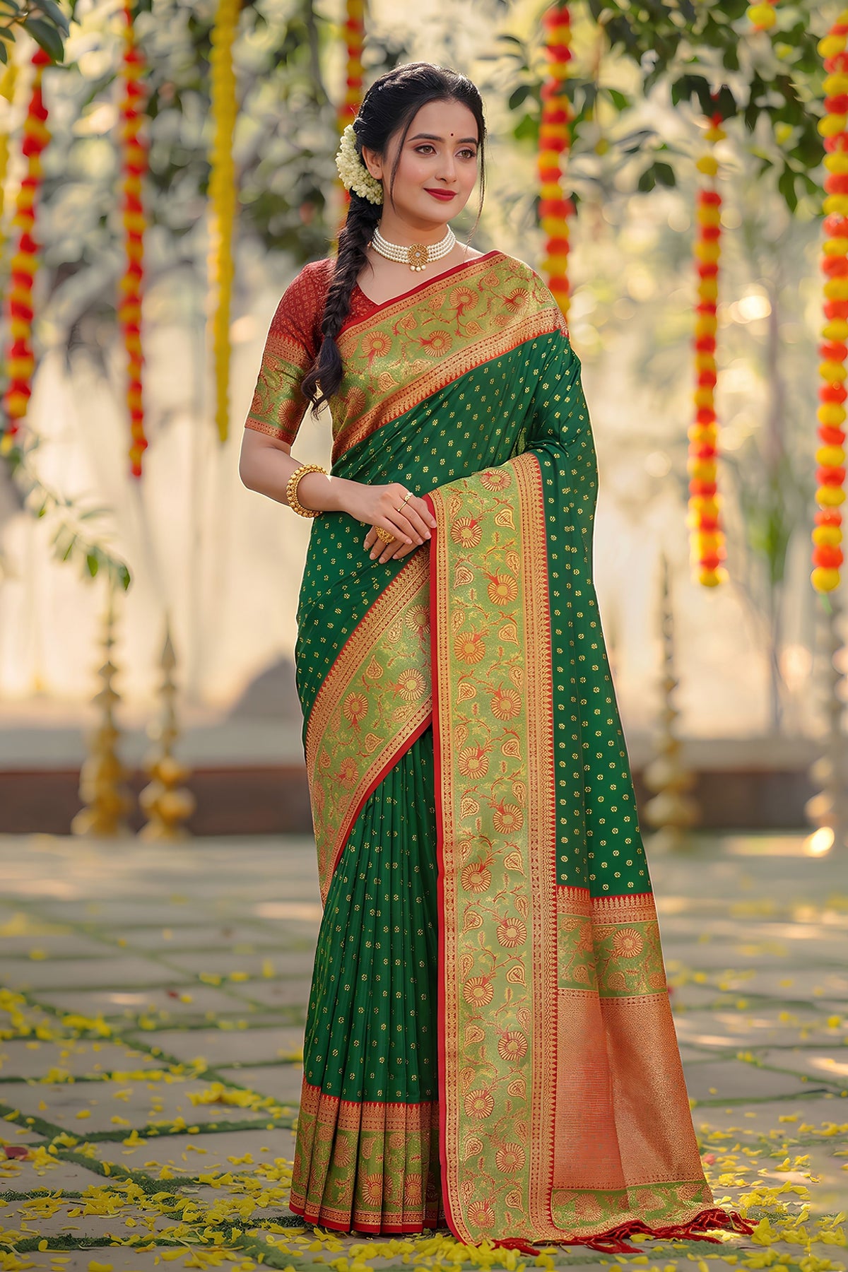 Elegant Dark Green Silk Jacquard Work Saree Border for Women