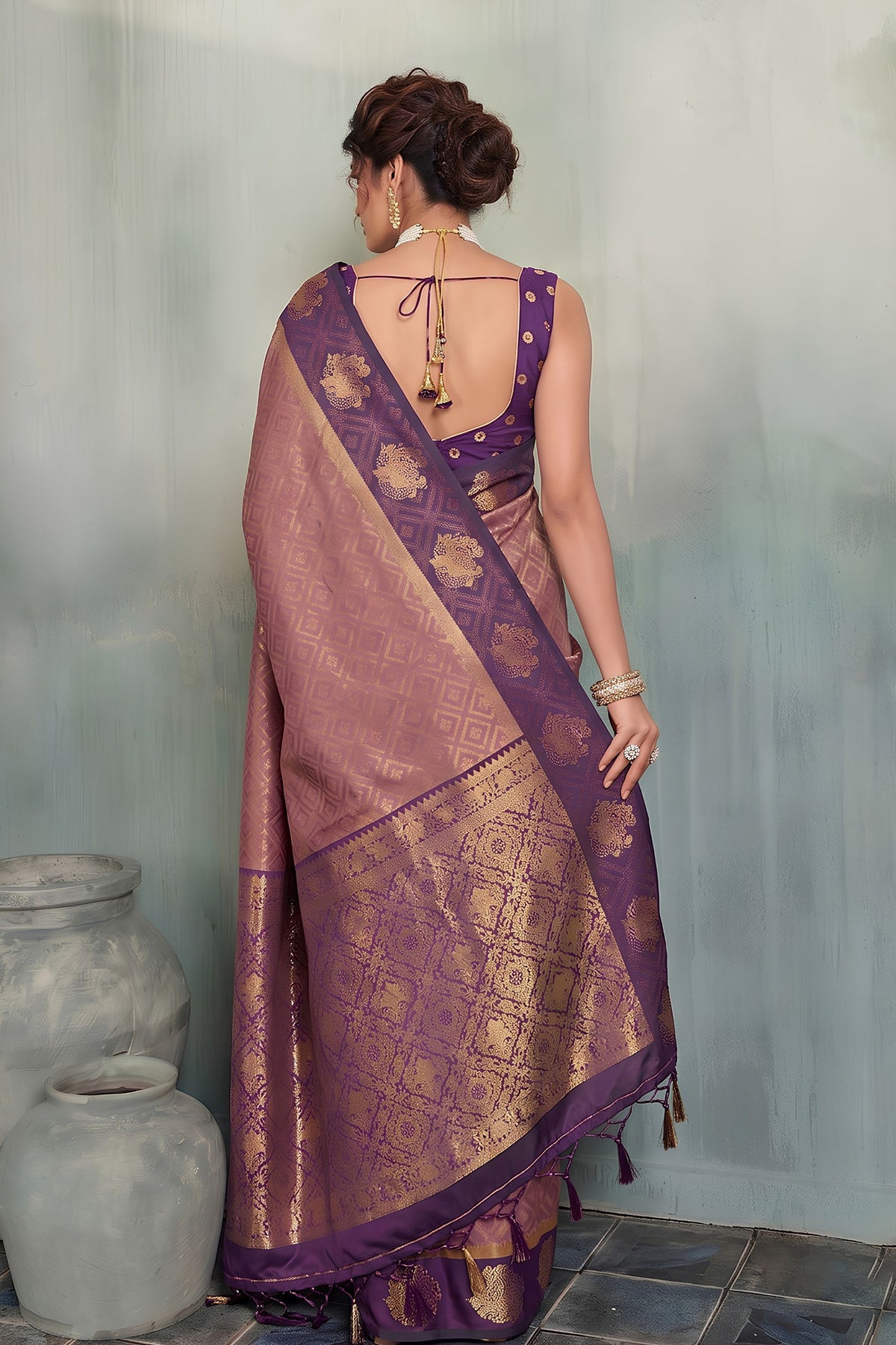 Beautiful Mauve Silk Jacquard Zari Woven Saree for Women