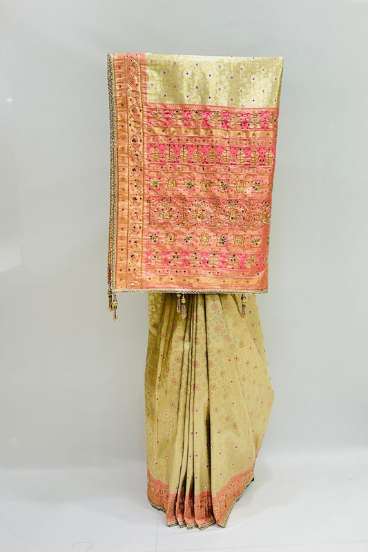 Pastel Green Banarasi Silk Saree with Peach-Pink Embroidered Pallu