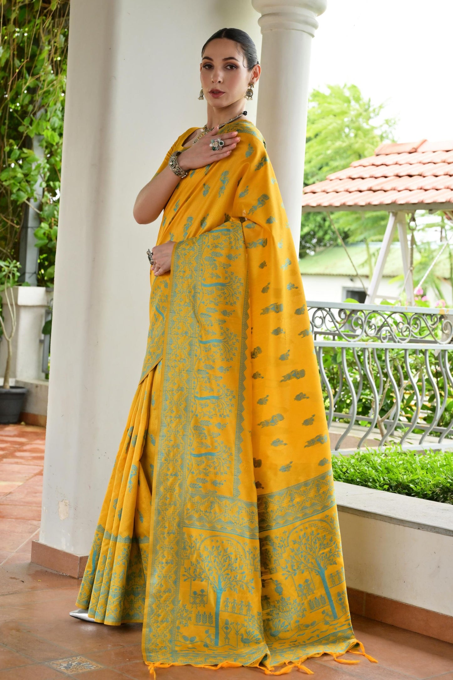 Elegant Mustard Yellow Cotton Silk Saree with Traditional Woven Border