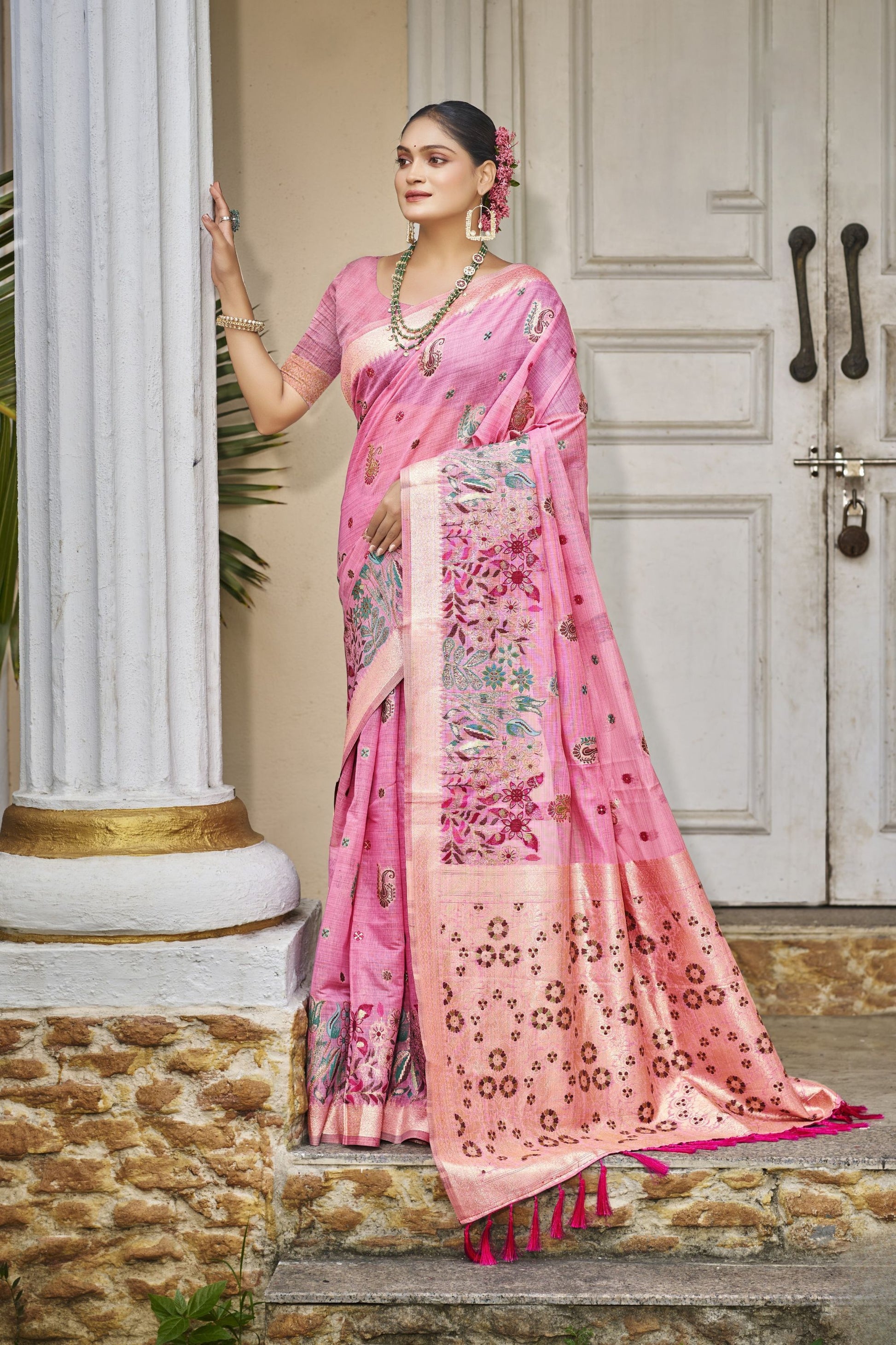 Pink Banarasi Silk Saree with Rich Zari Weaving Pallu Festive Wear