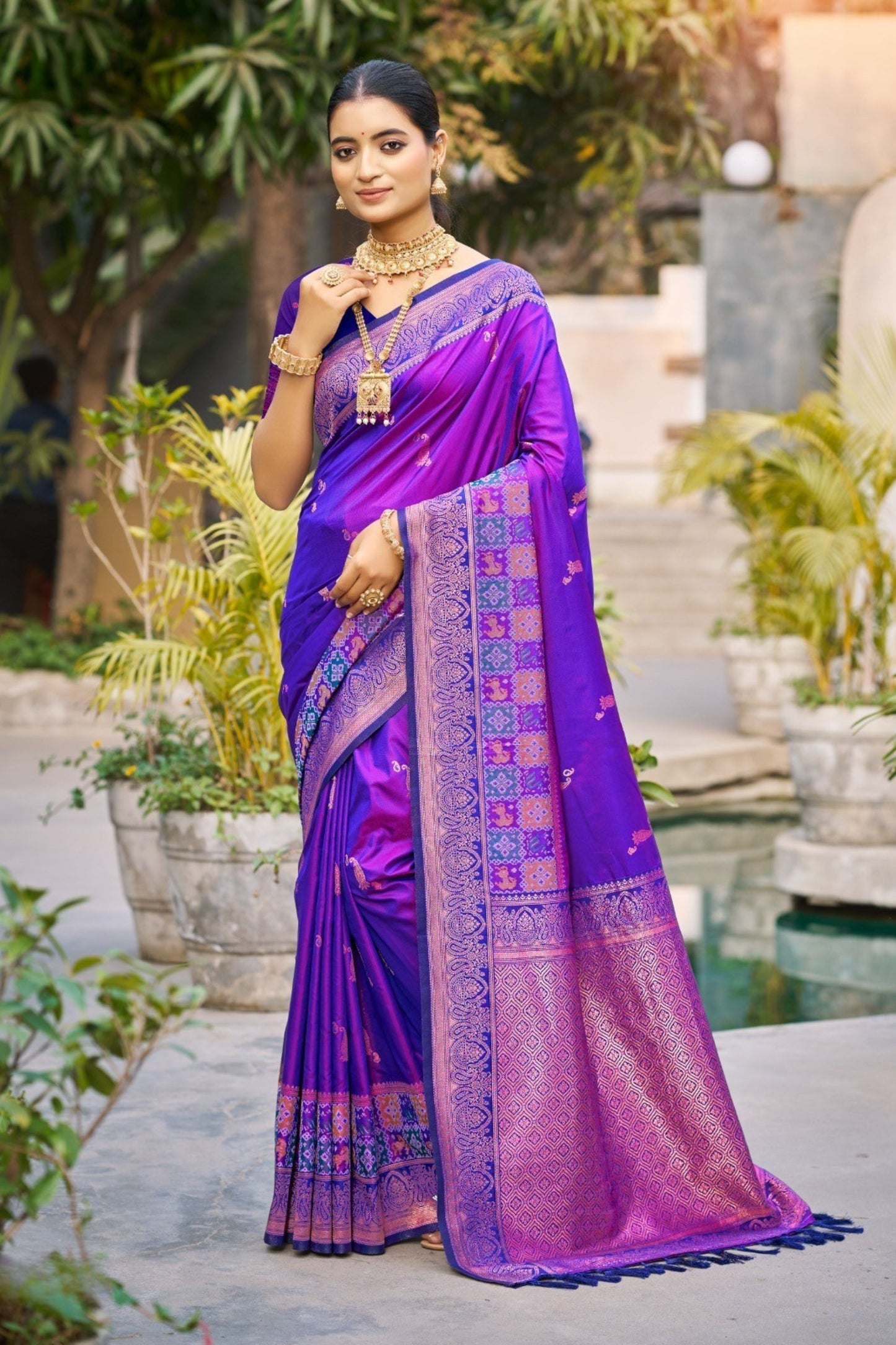 Royal Purple Silk Saree with Rich Zari Border Intricate Designer Pallu