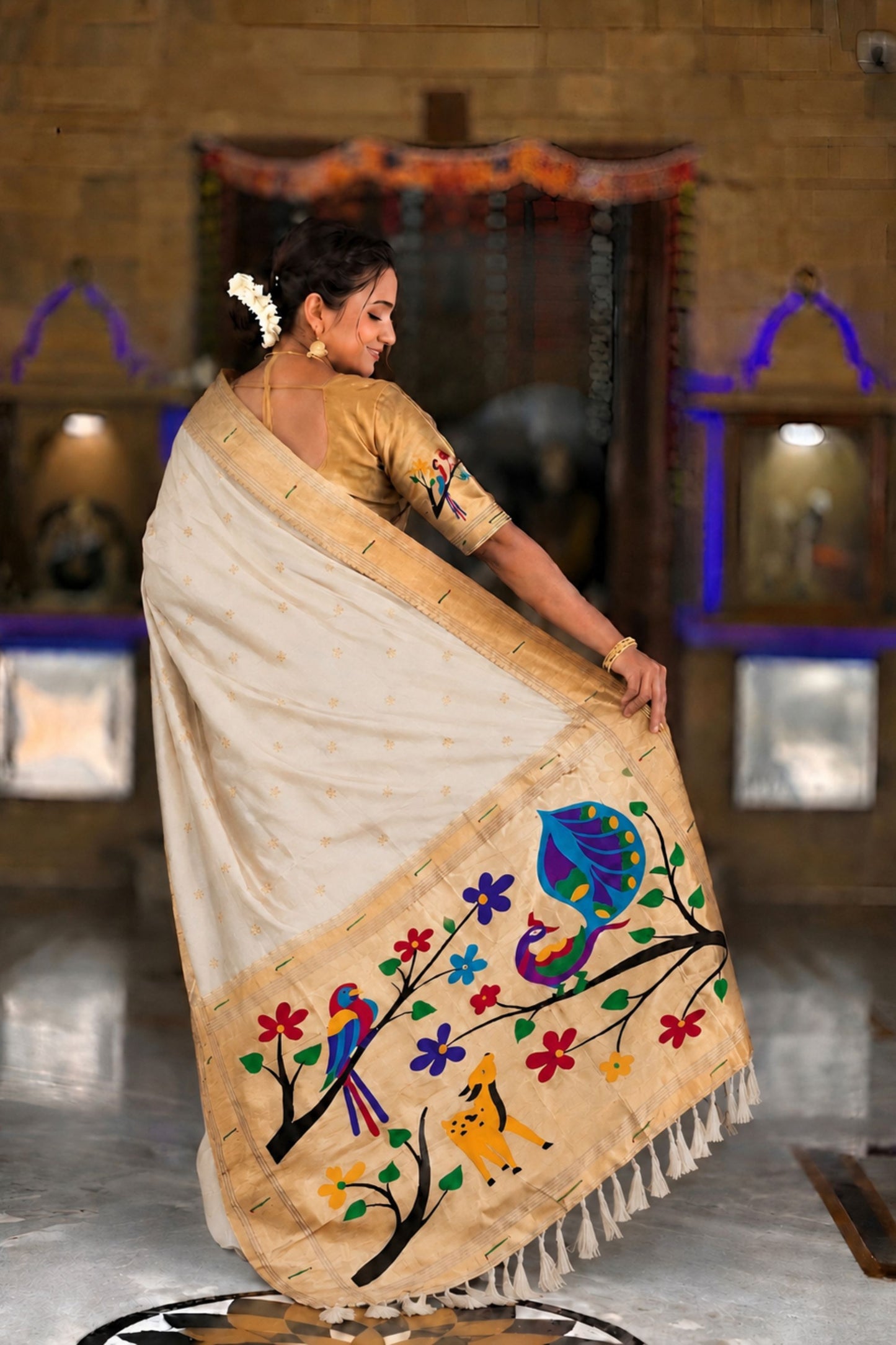 Off White Cotton Silk Saree Golden Border Peacock Floral Designer Pallu