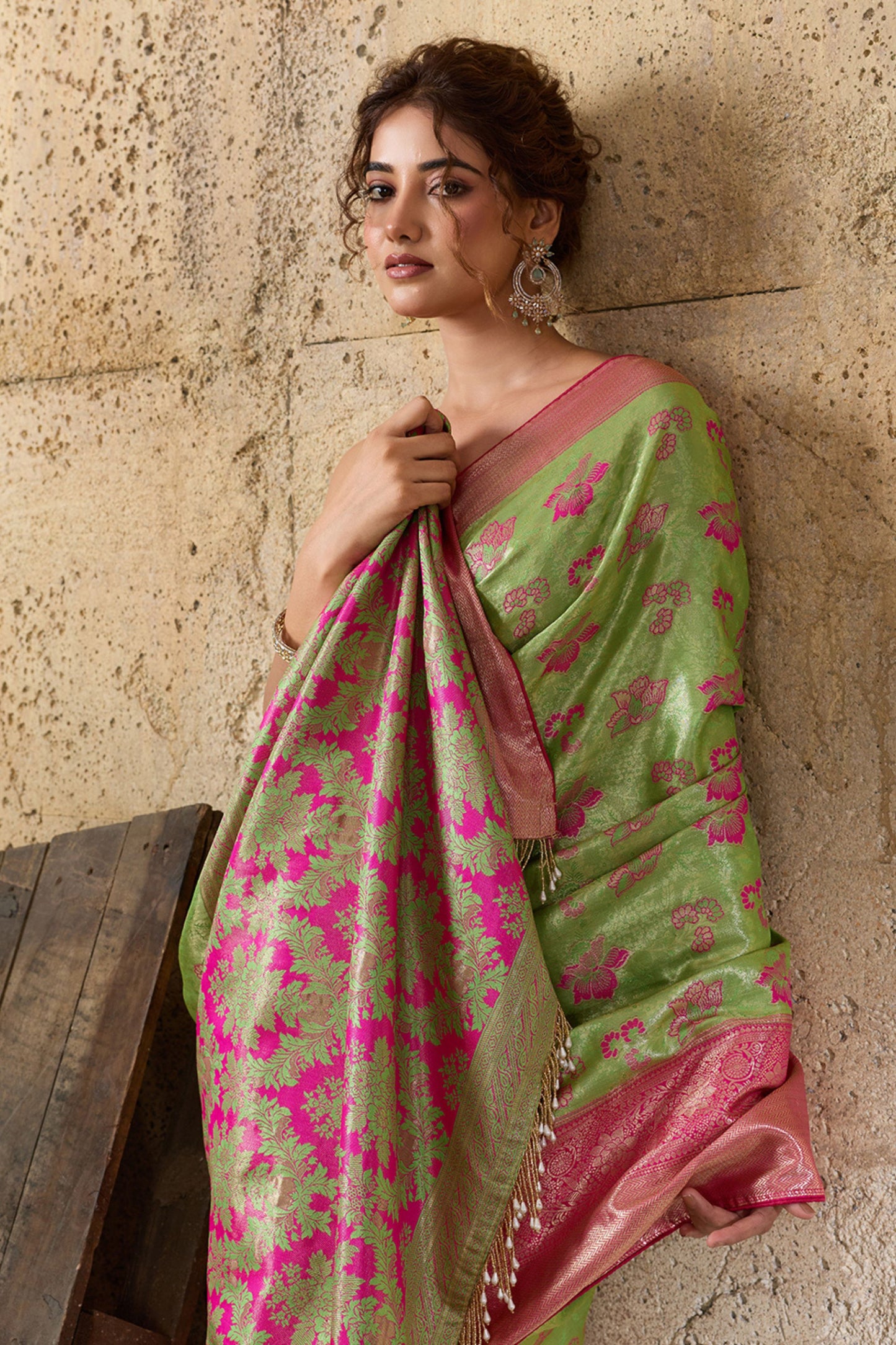 Green Banarasi Silk Saree Pink Zari Border Floral Weaving Saree