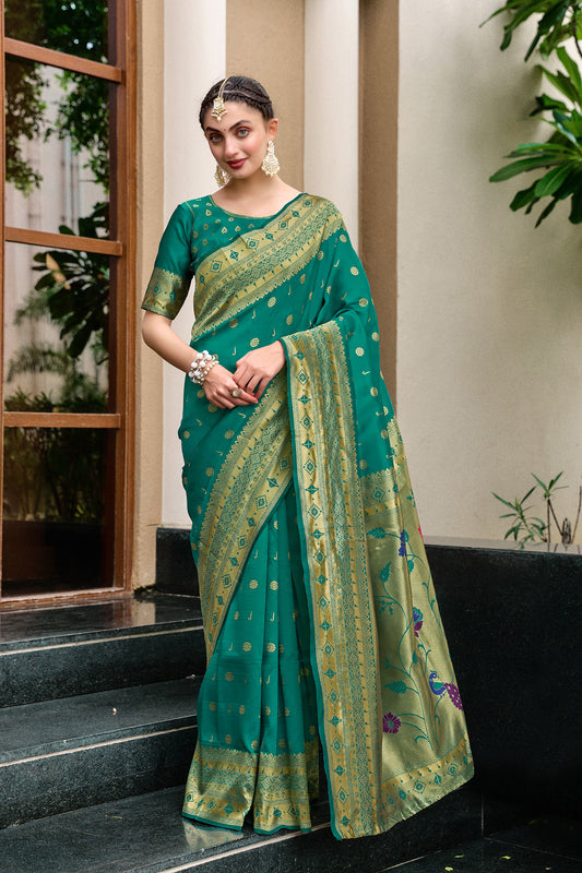 Green Silk Saree Peacock Floral Pallu Traditional Festive Wear