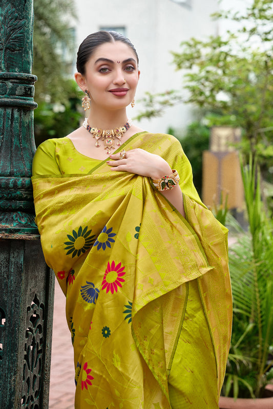 Graceful Green Banarasi Silk Saree Colorful Floral Pallu