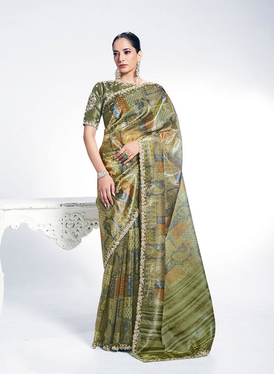 Elegant Green Saree with Designer Blouse Piece Party Wear Saree