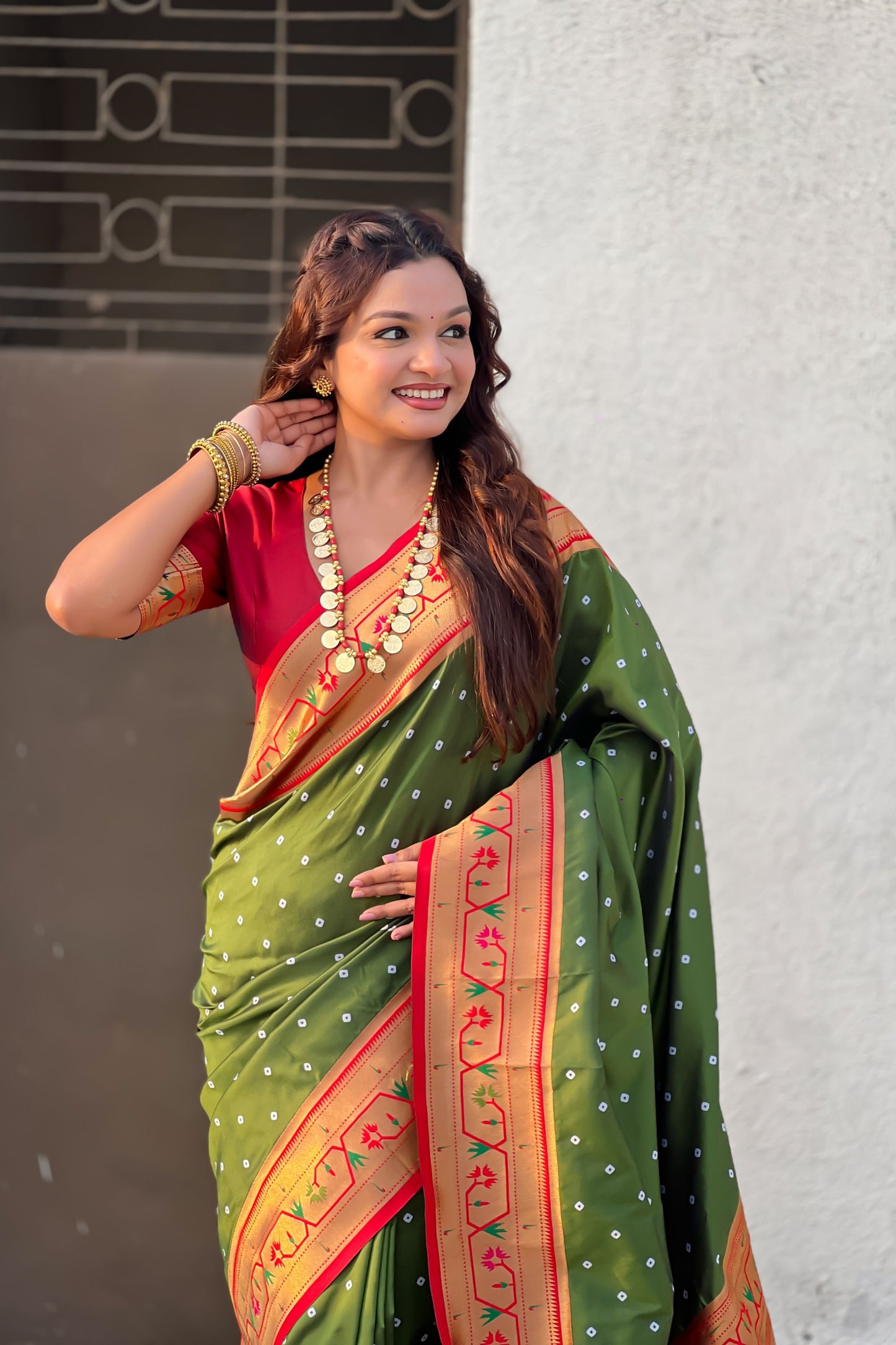 Green Paithani Silk Saree Gold Zari Border Floral Pallu Traditional Wear