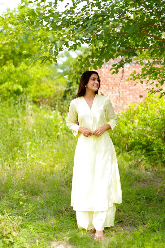 Outstanding Off-White Cotton Co-Ord Set with V-Neck 3/4 Sleeve Kurta and Straight Pants