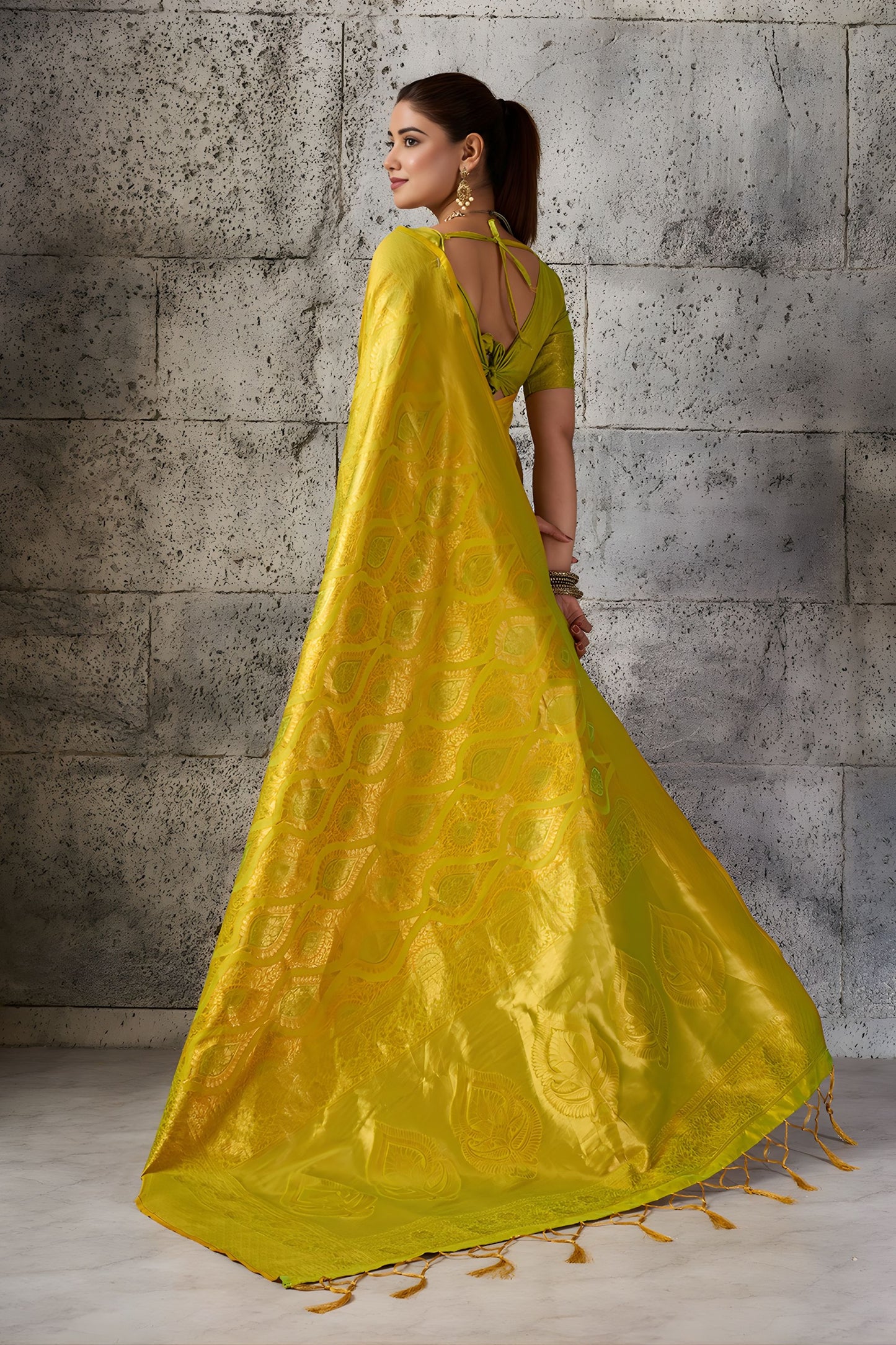 Elegant Mustard Yellow Woven Saree Rich Zari Border Blouse Piece Festive Wear
